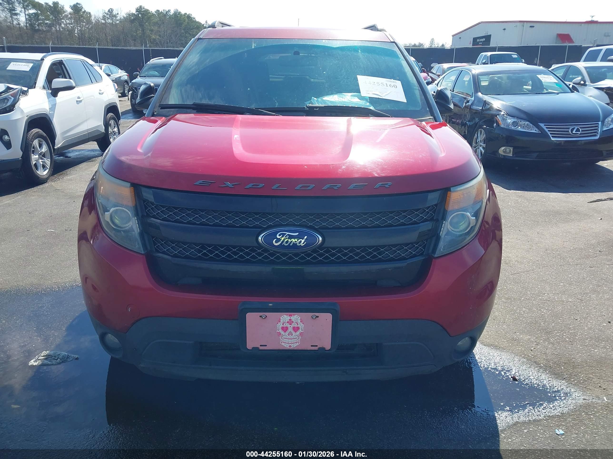 FORD EXPLORER image 6