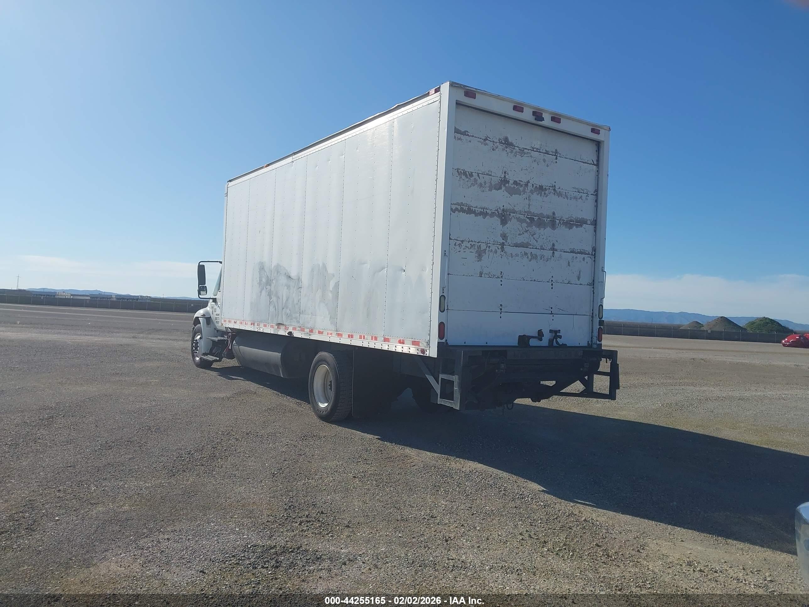 INTERNATIONAL 4000 image 3