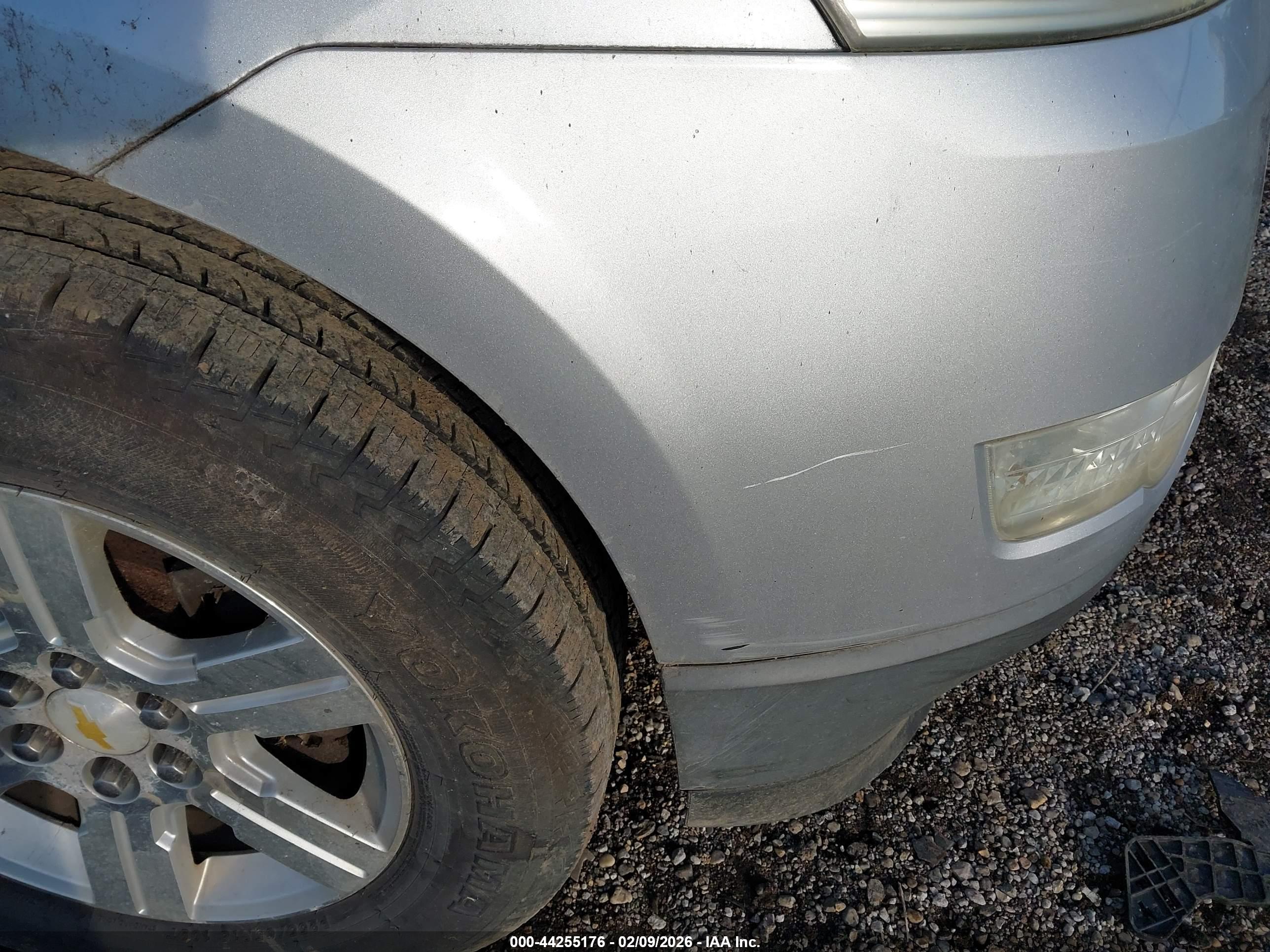 CHEVROLET TRAVERSE image 6
