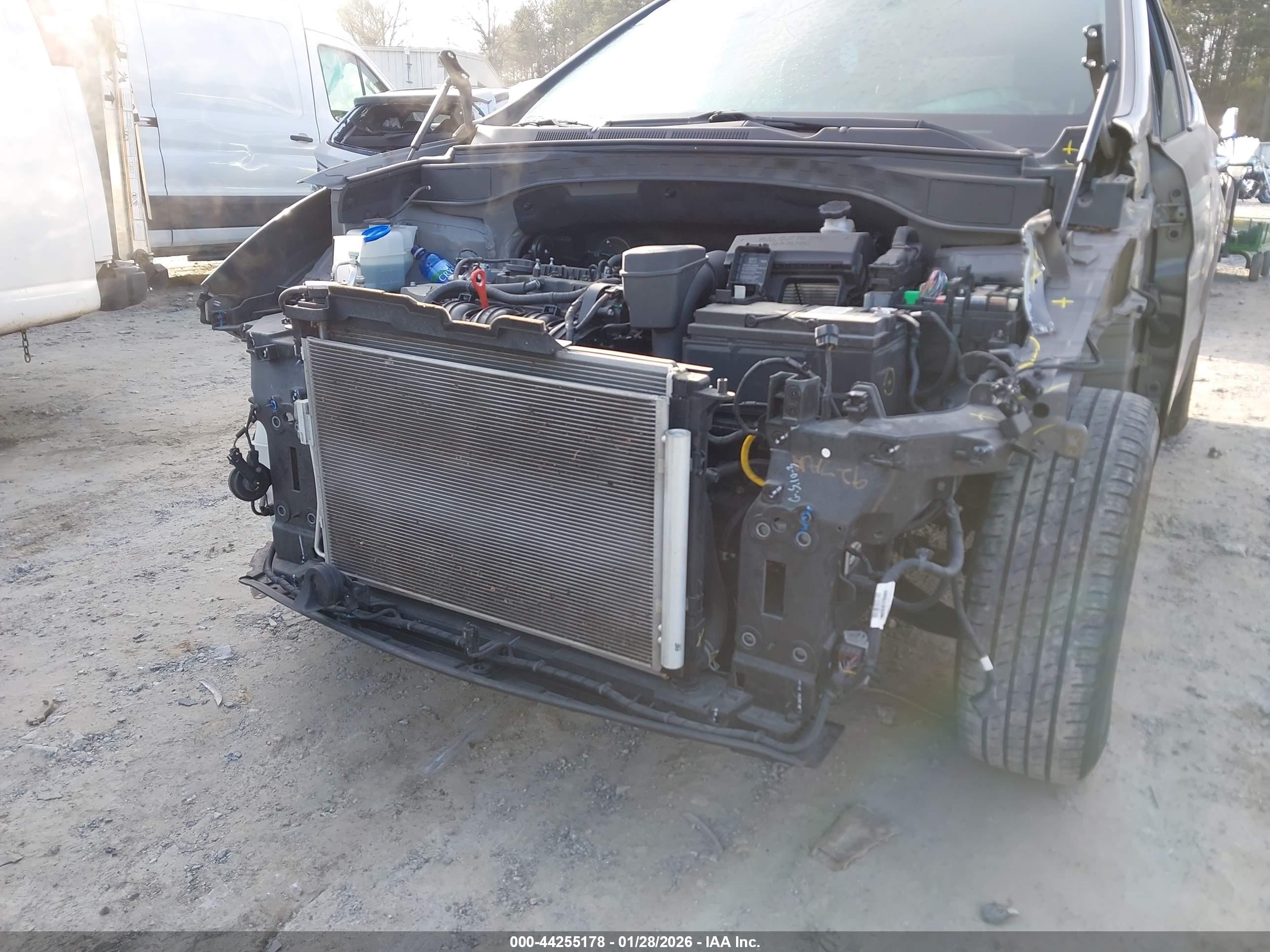 HYUNDAI SANTA image 6