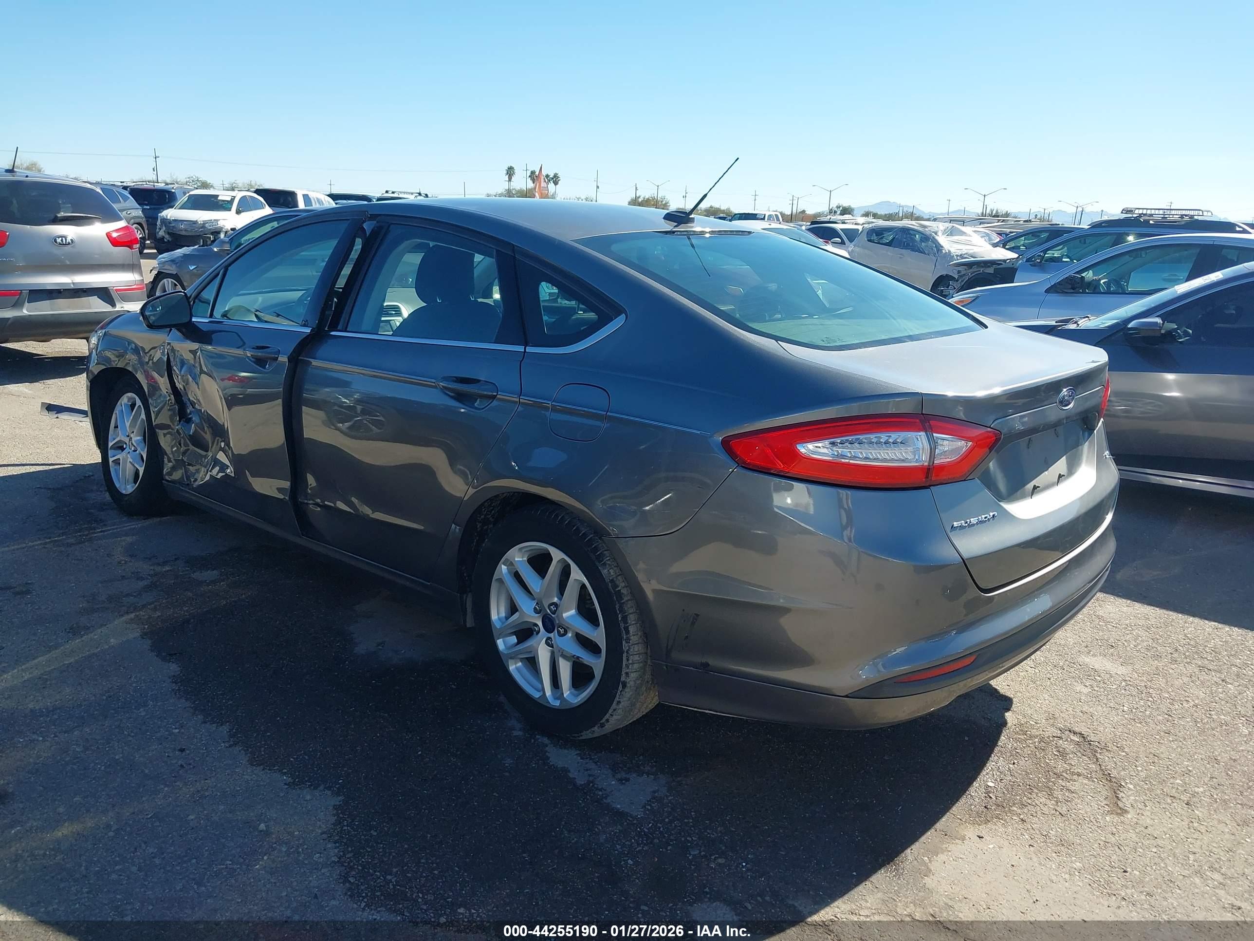 FORD FUSION image 3