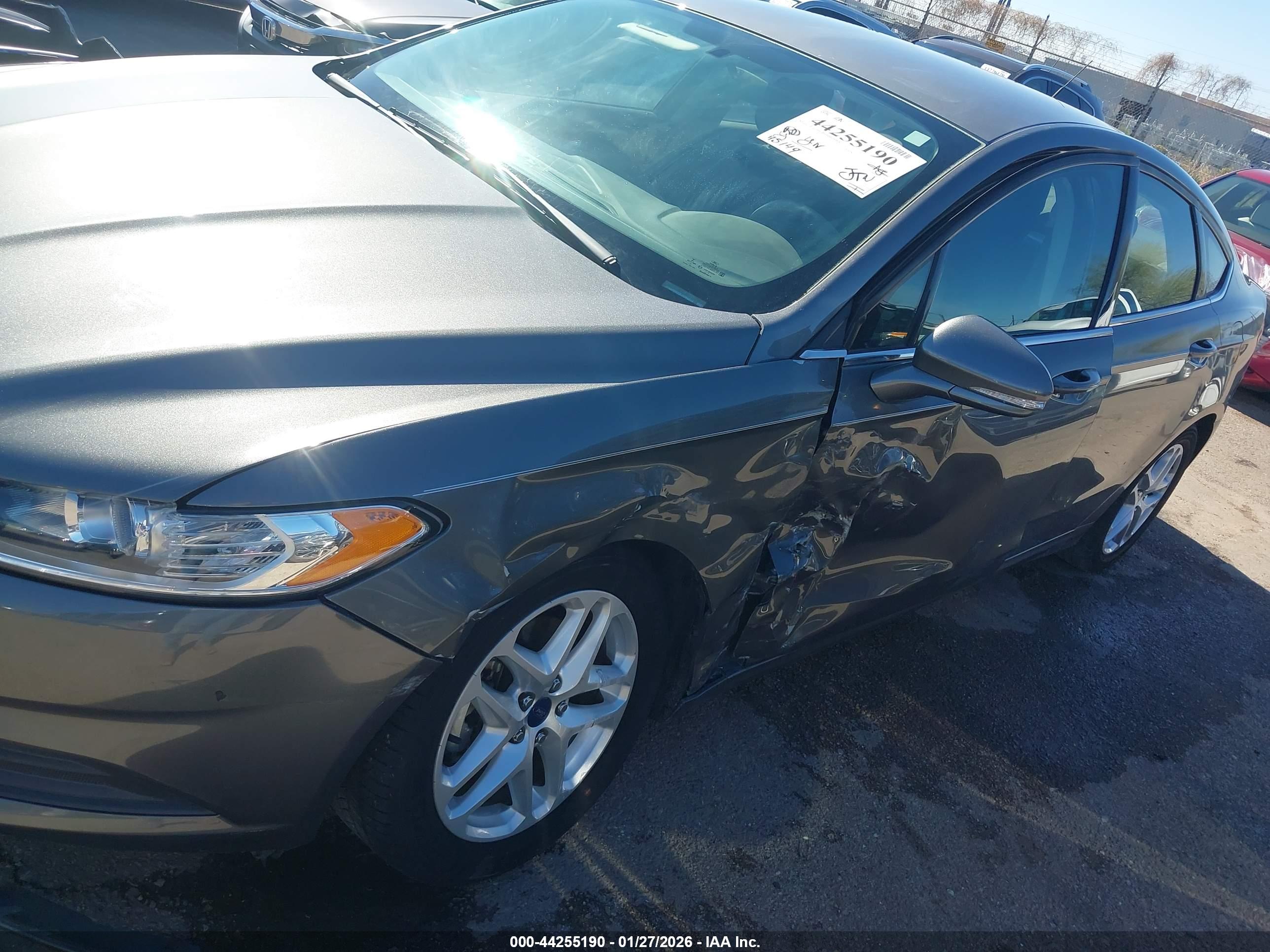 FORD FUSION image 6