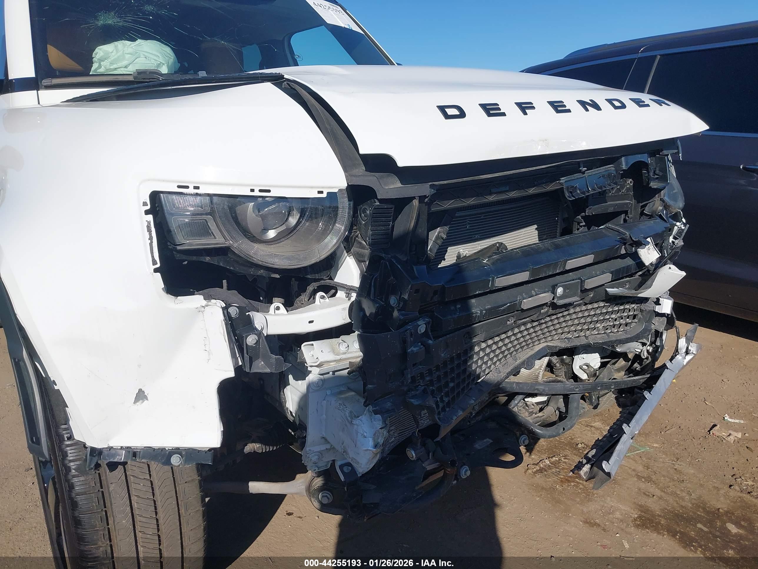 LAND ROVER image 6
