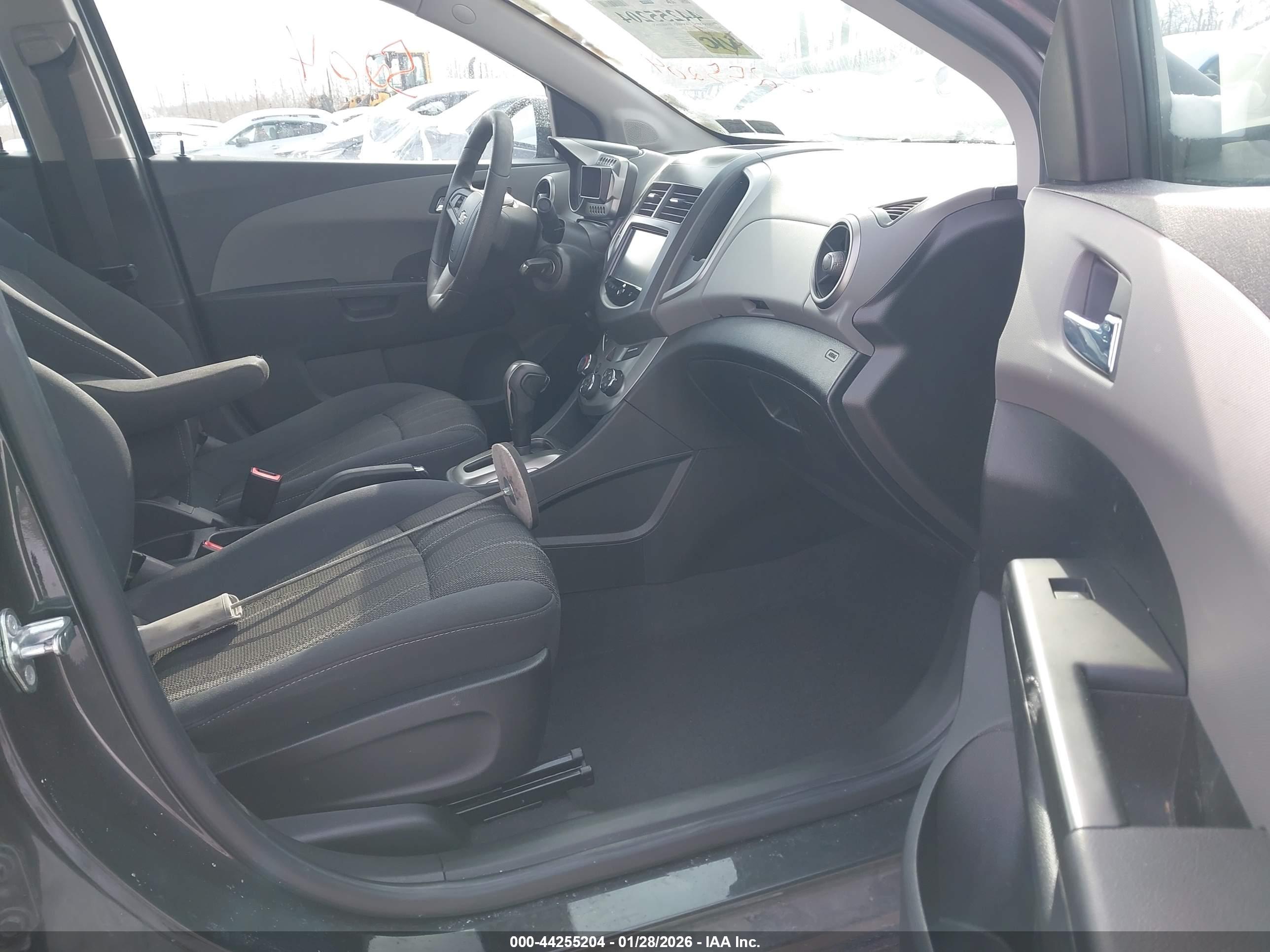 CHEVROLET SONIC image 5