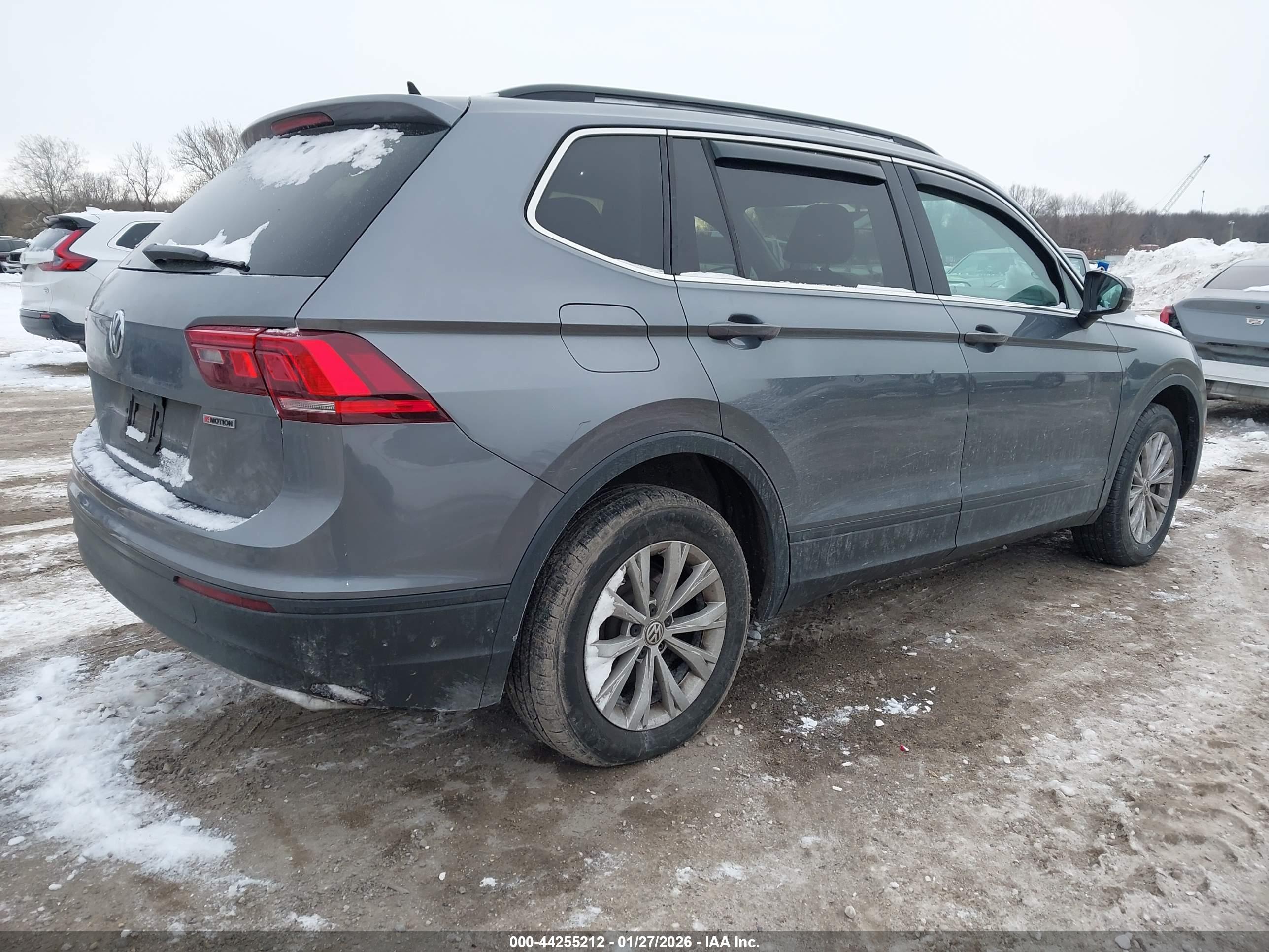VOLKSWAGEN TIGUAN image 4
