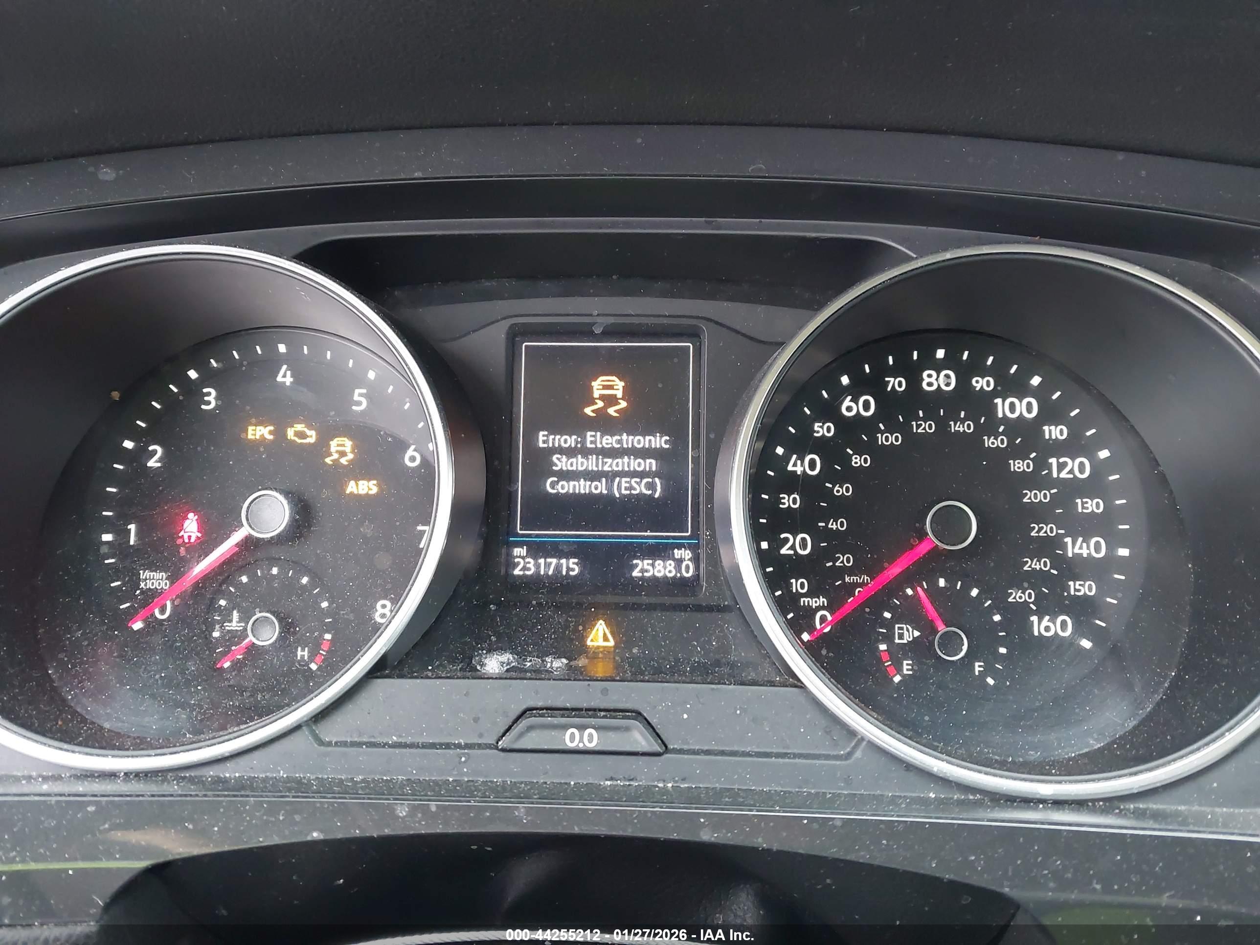VOLKSWAGEN TIGUAN image 7