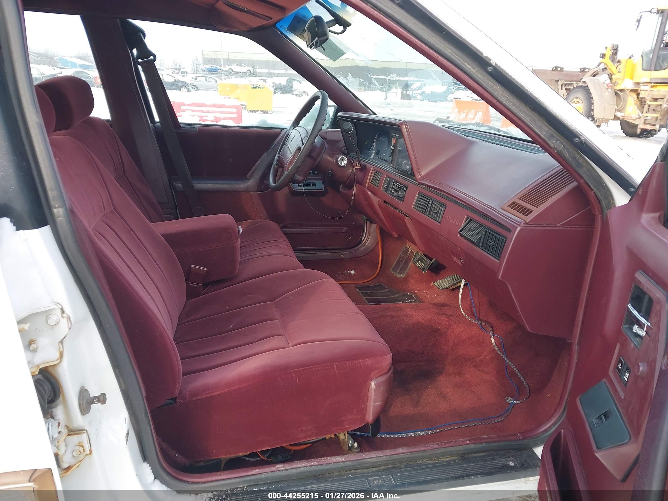 OLDSMOBILE CIERA image 5