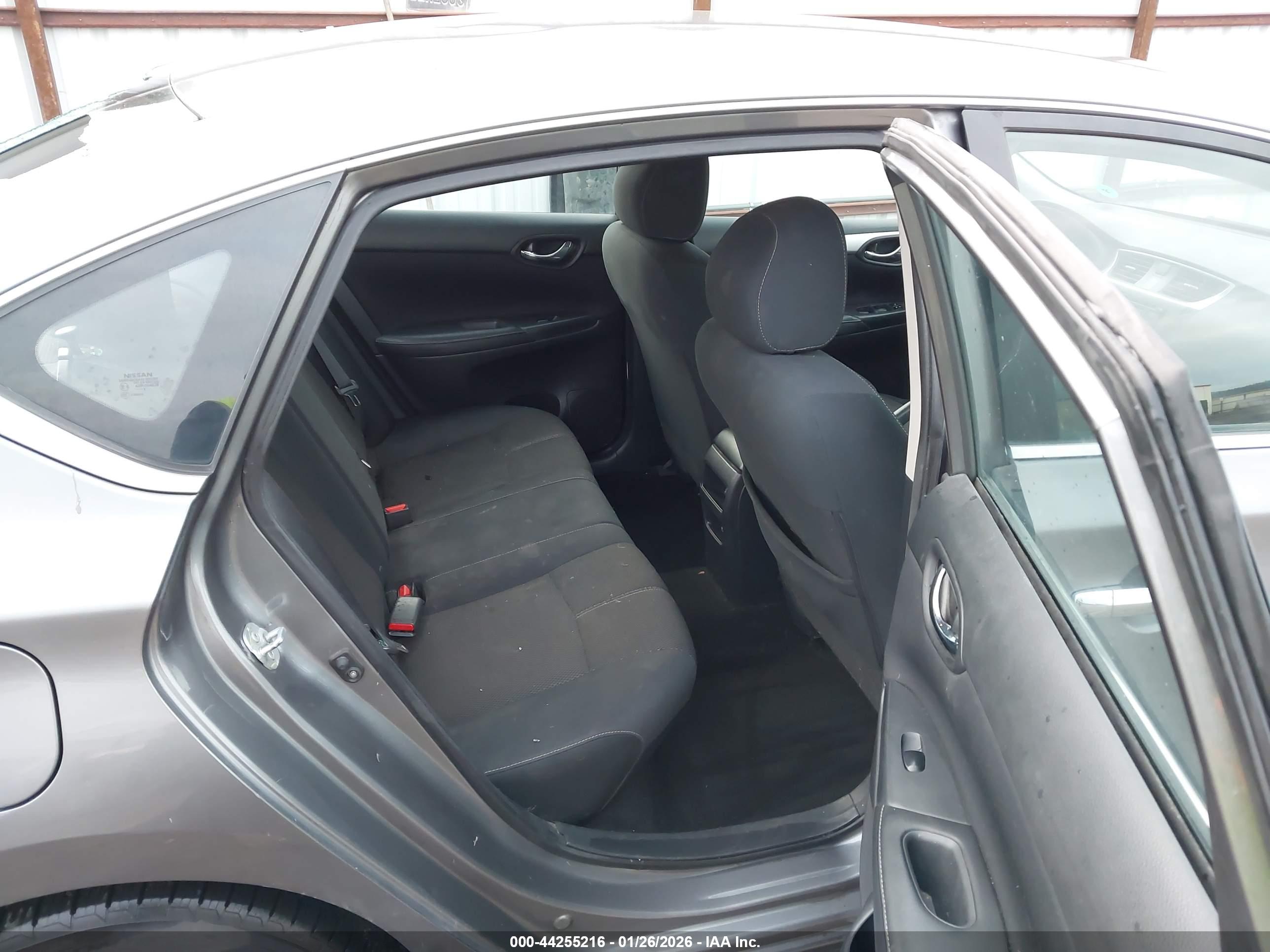 NISSAN SENTRA image 8