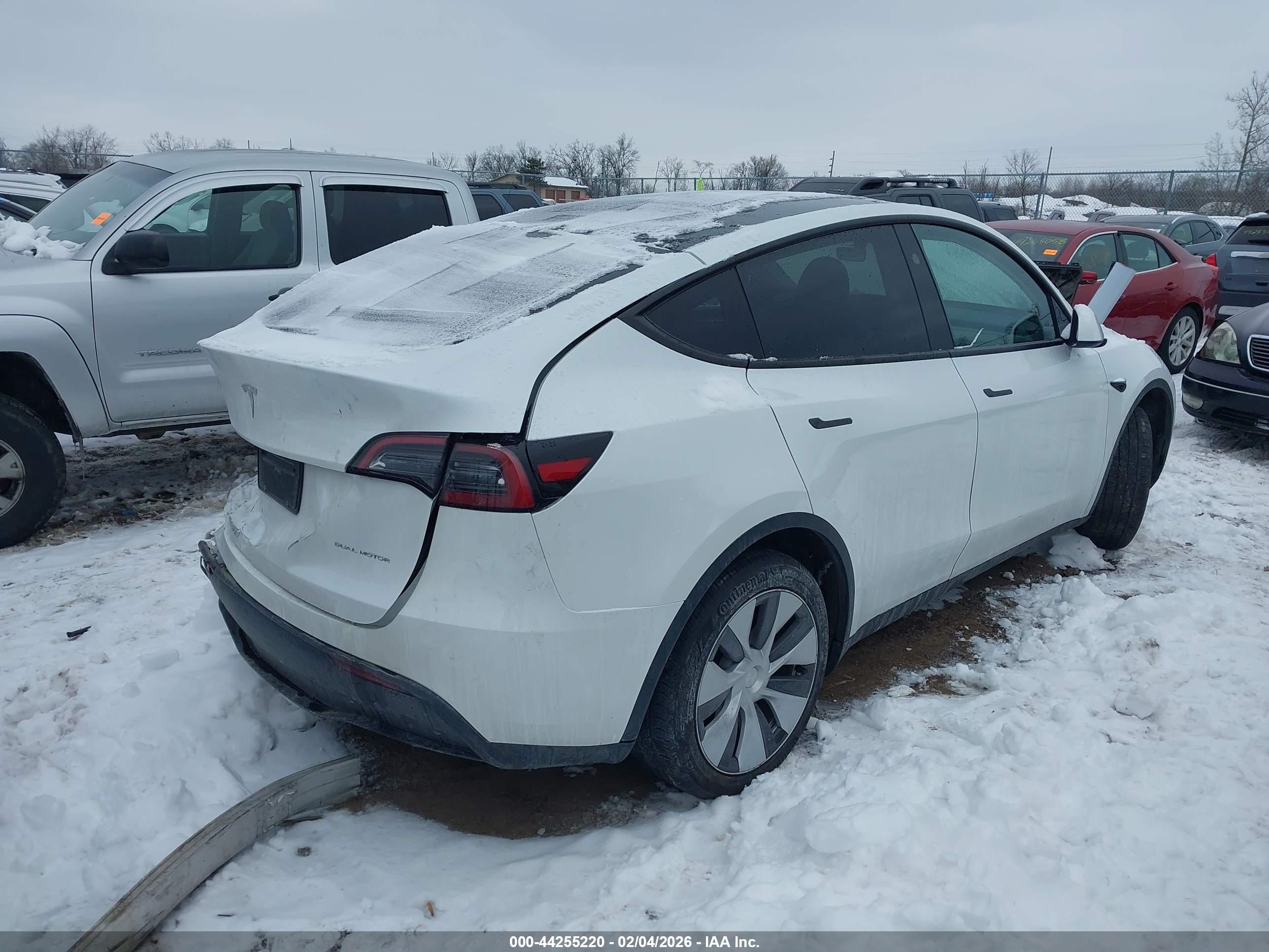 TESLA MODEL image 4