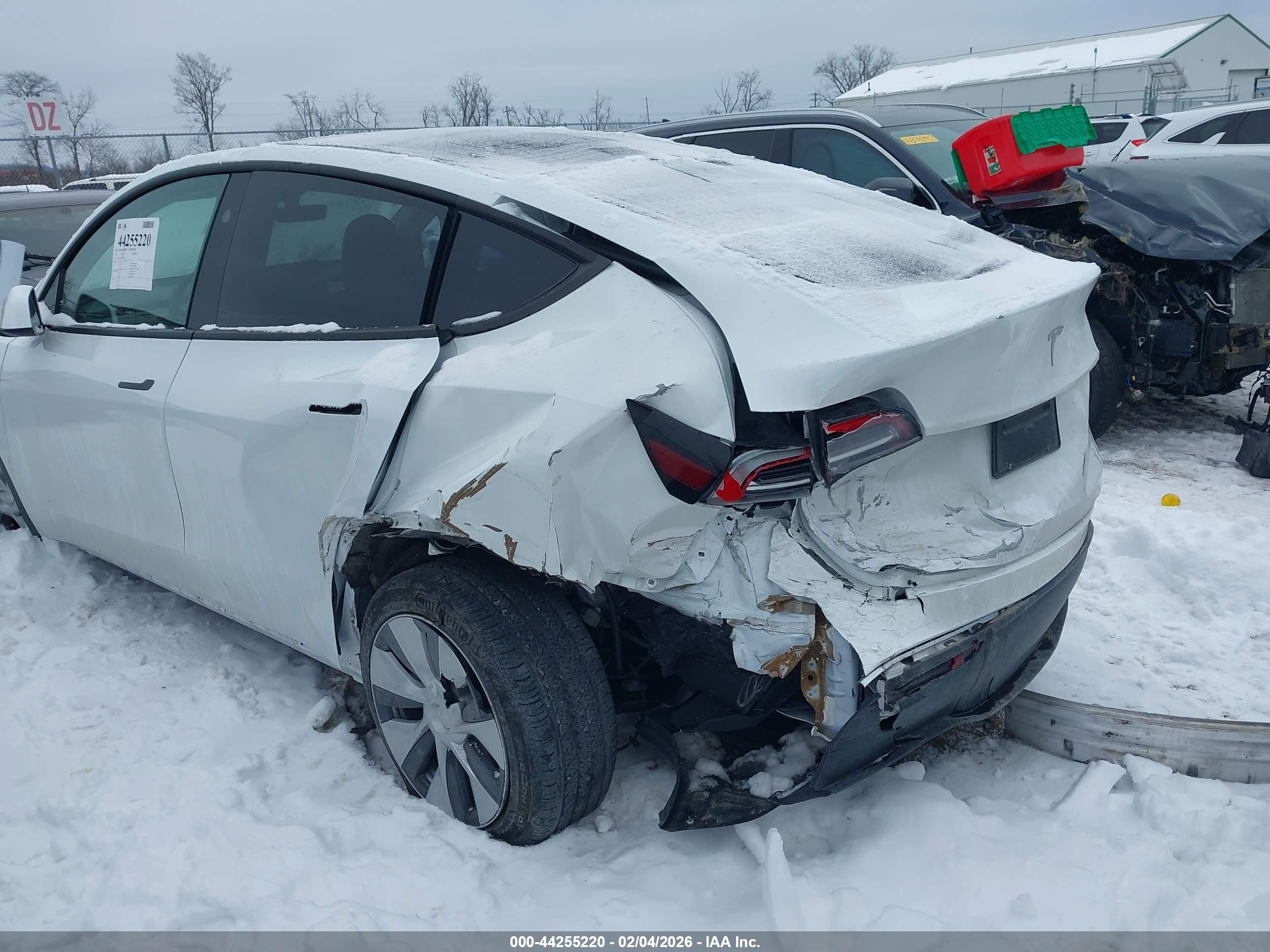 TESLA MODEL image 6