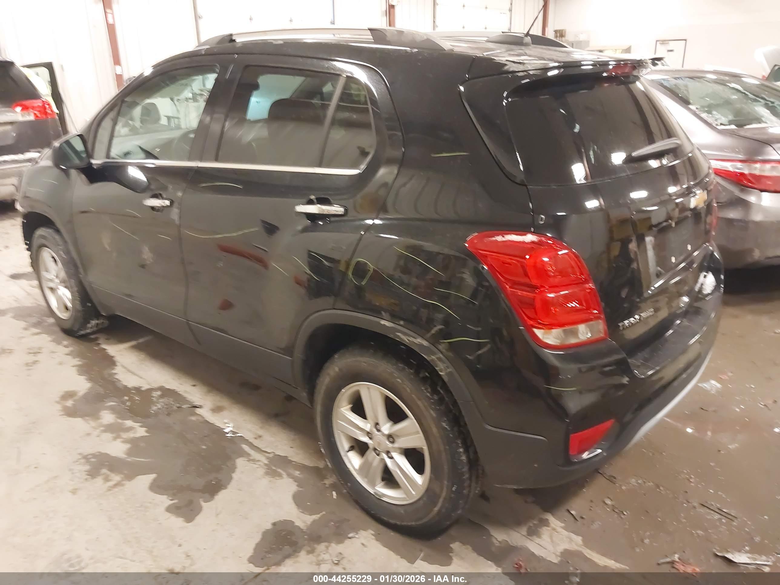 CHEVROLET TRAX image 3