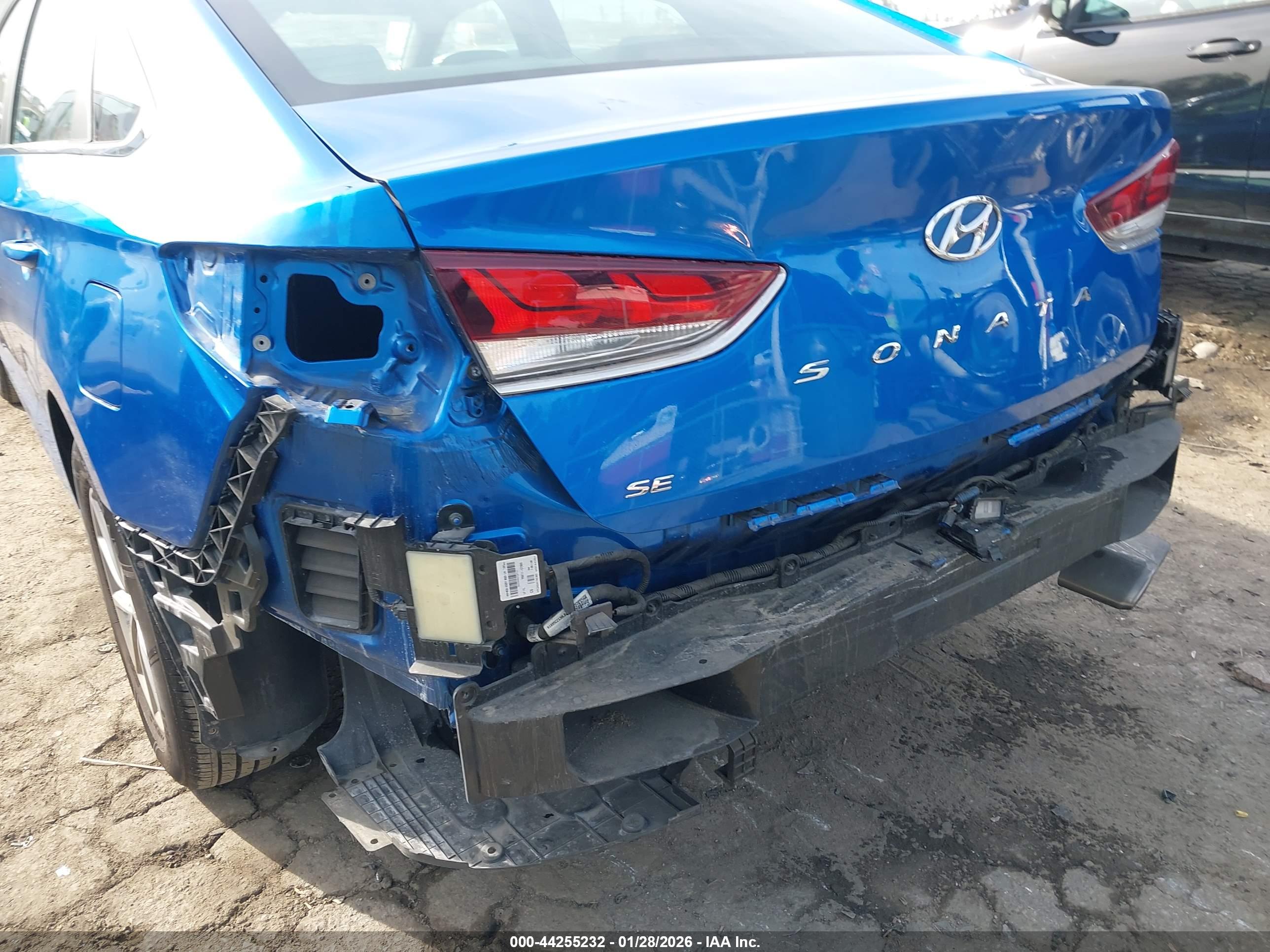 HYUNDAI SONATA image 6