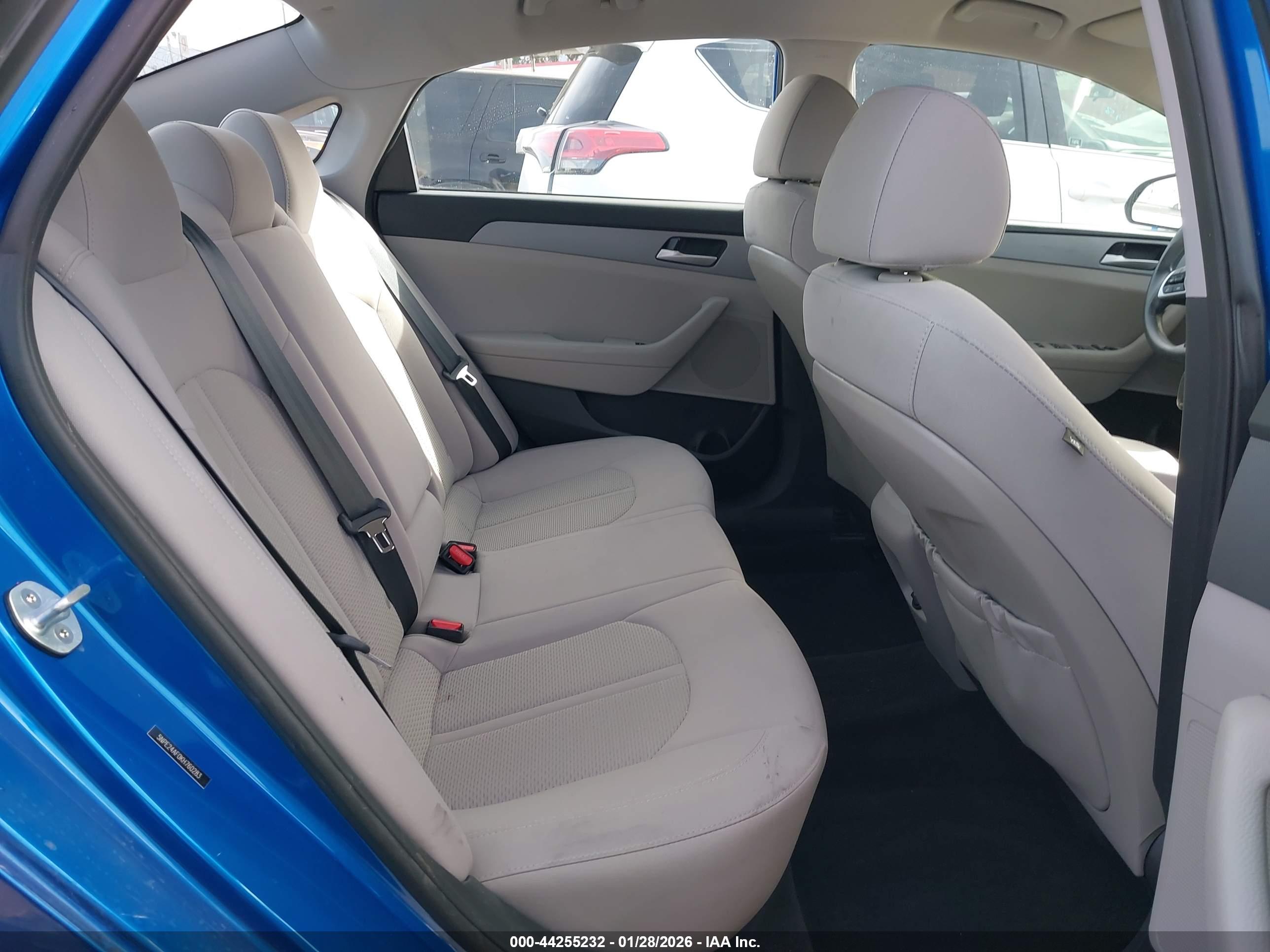 HYUNDAI SONATA image 8
