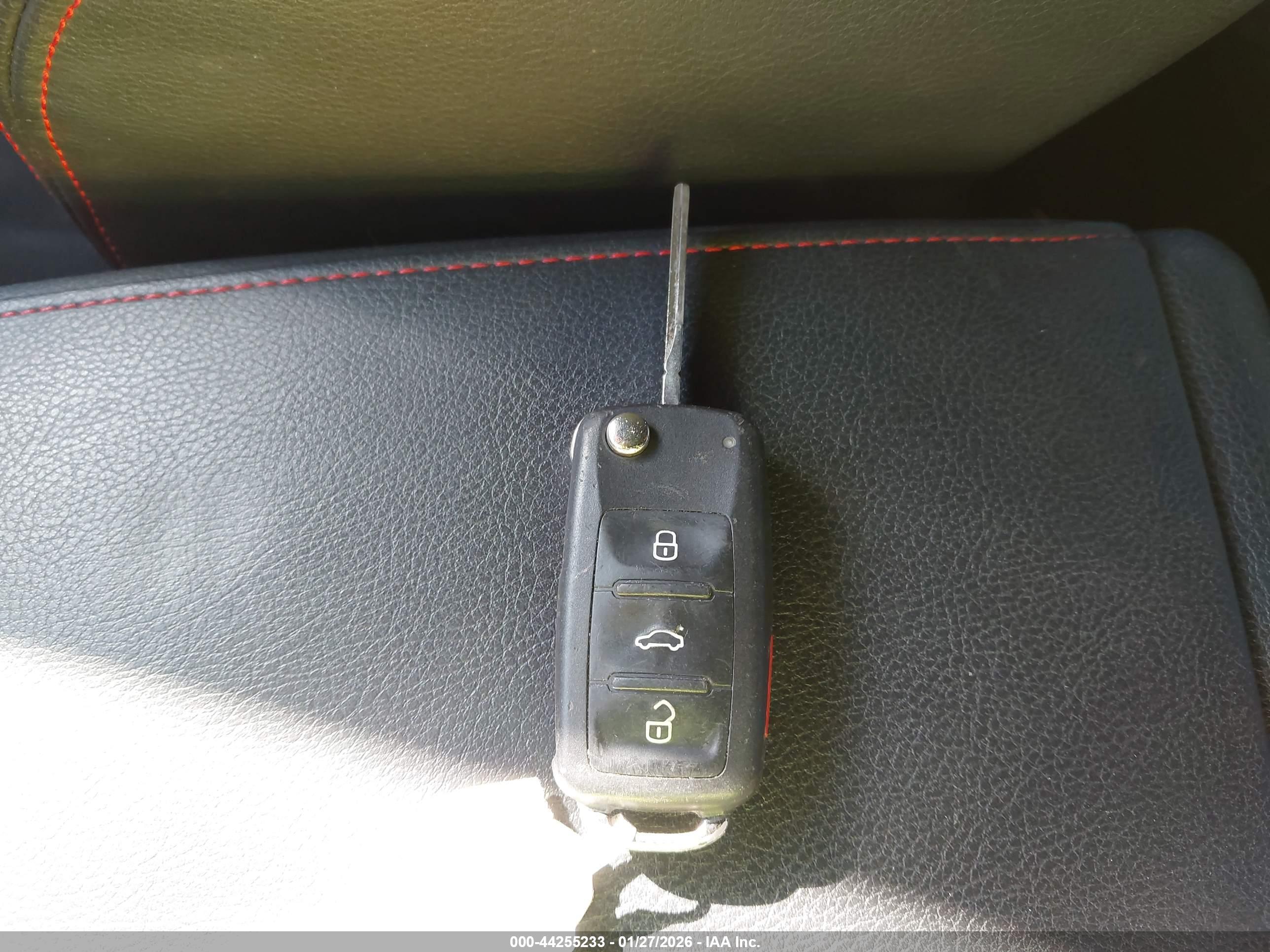 VOLKSWAGEN JETTA image 11