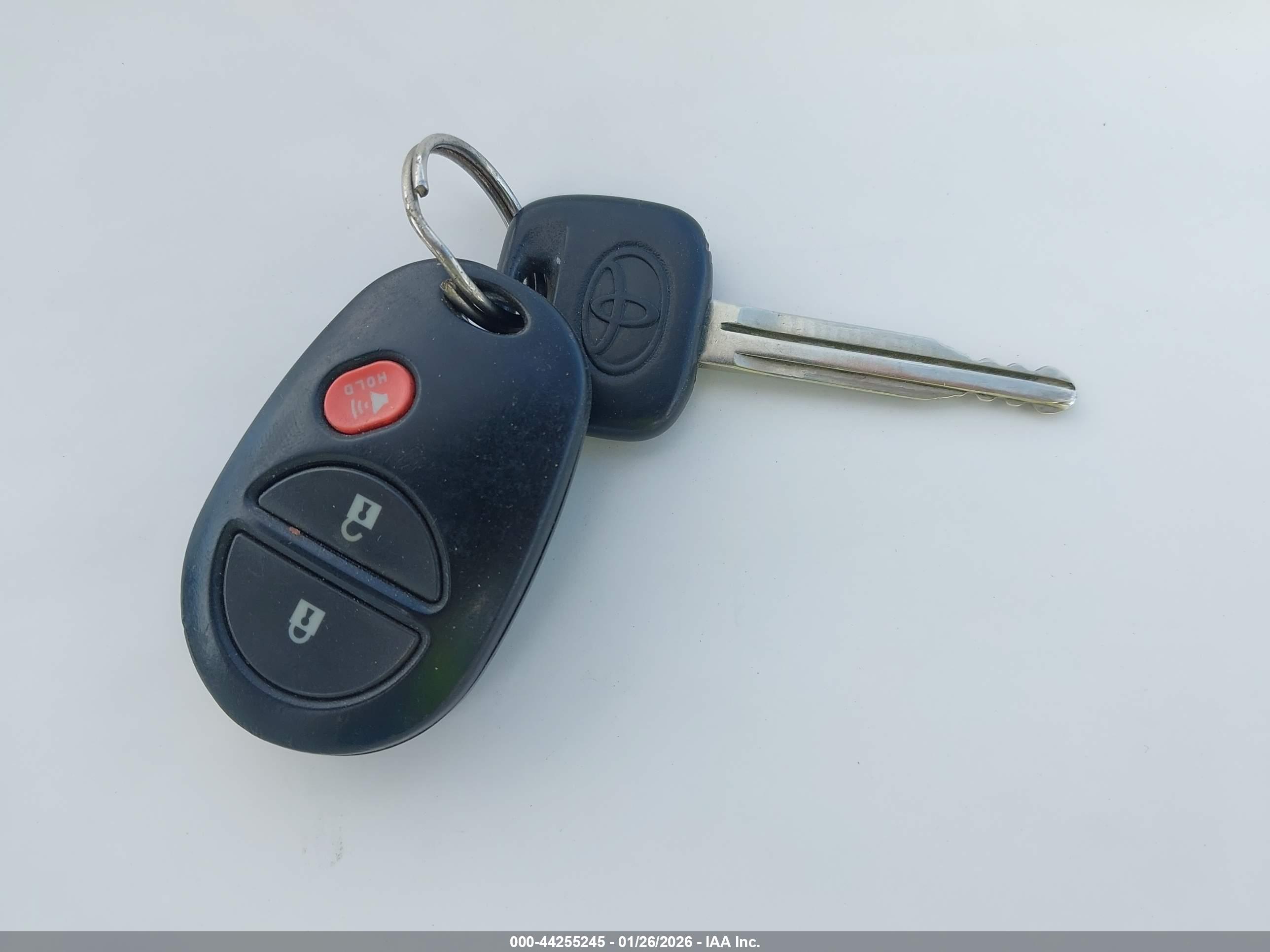 TOYOTA SIENNA image 11