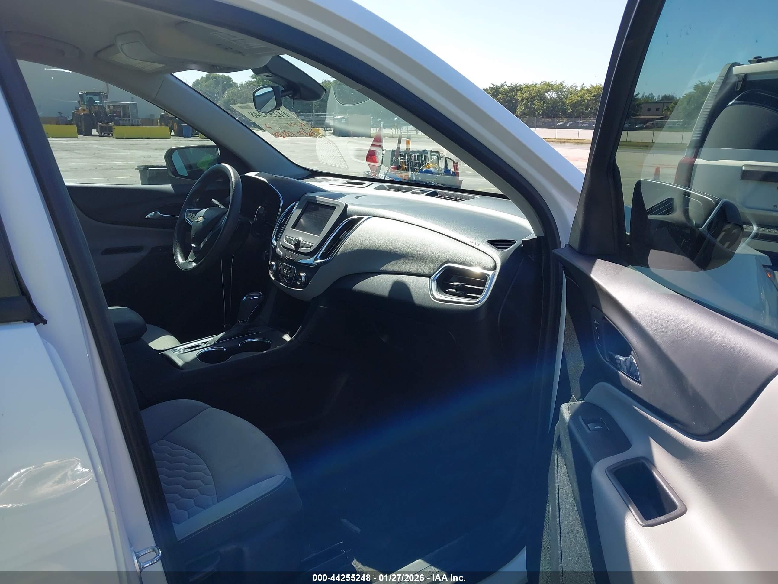 CHEVROLET EQUINOX image 5
