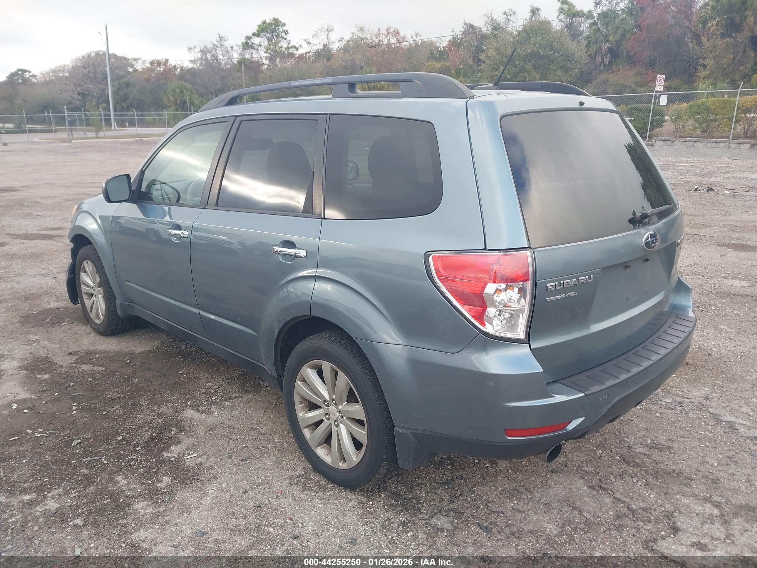 SUBARU FORESTER image 3
