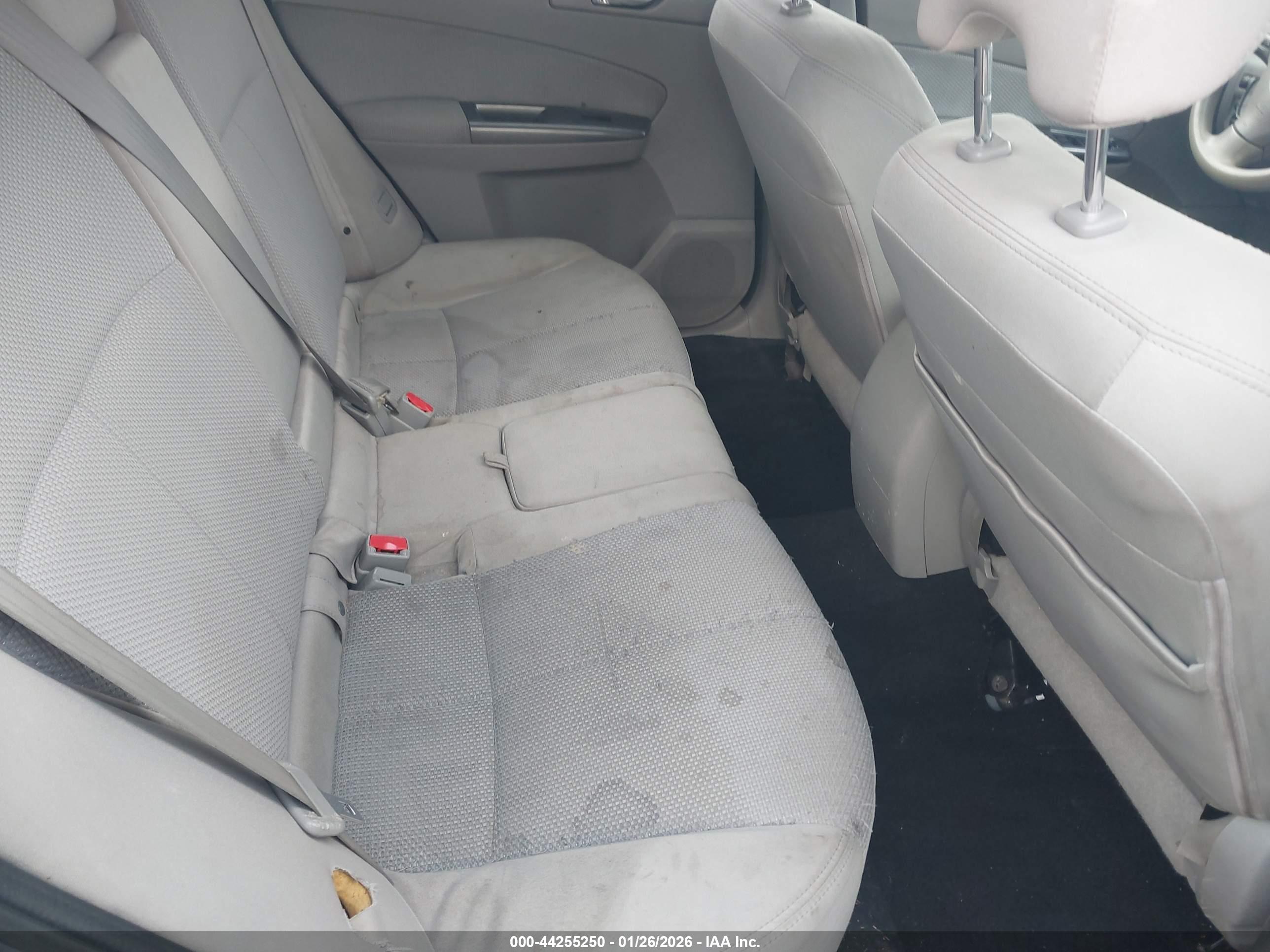 SUBARU FORESTER image 8