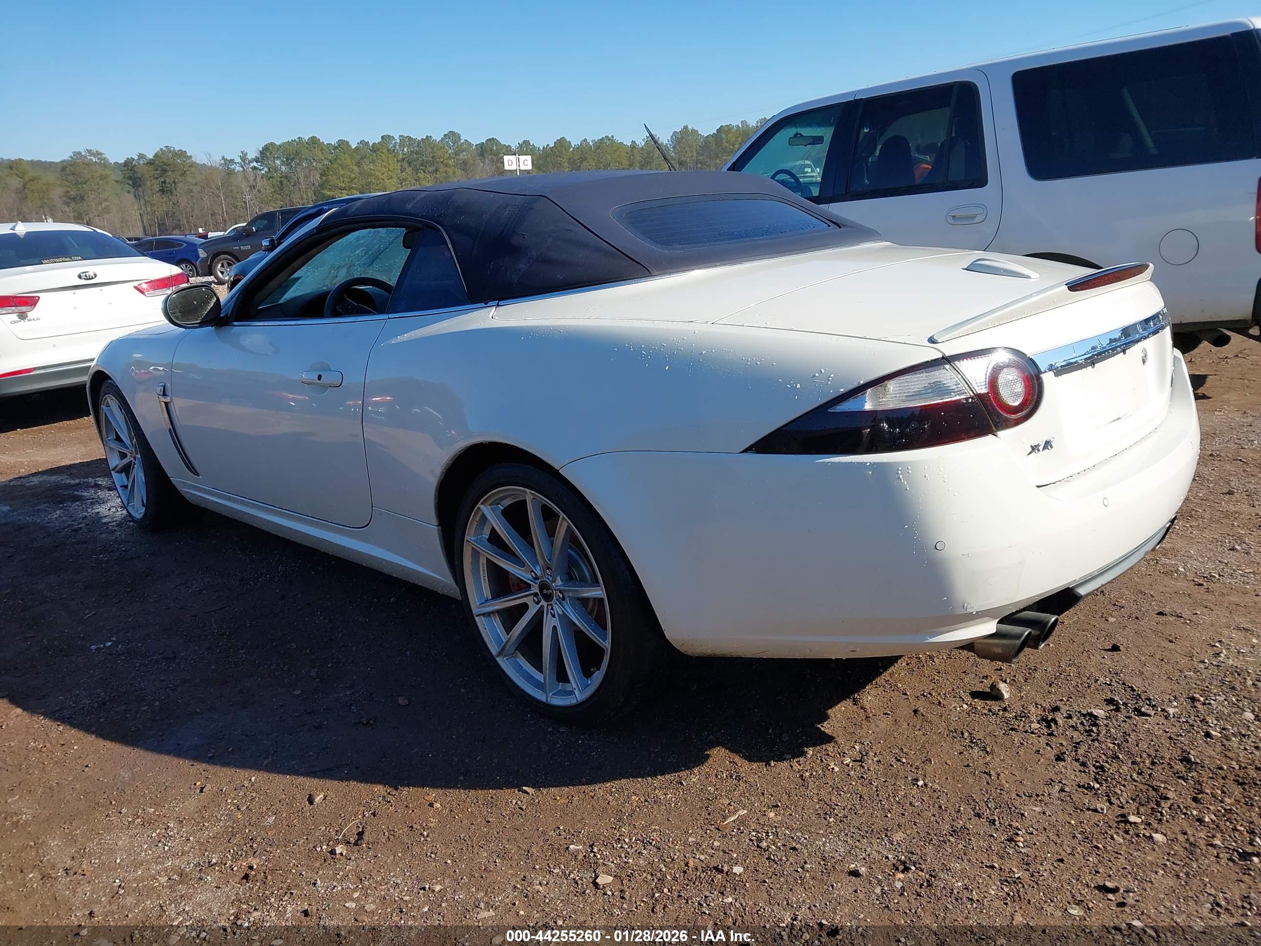 JAGUAR XKR image 3