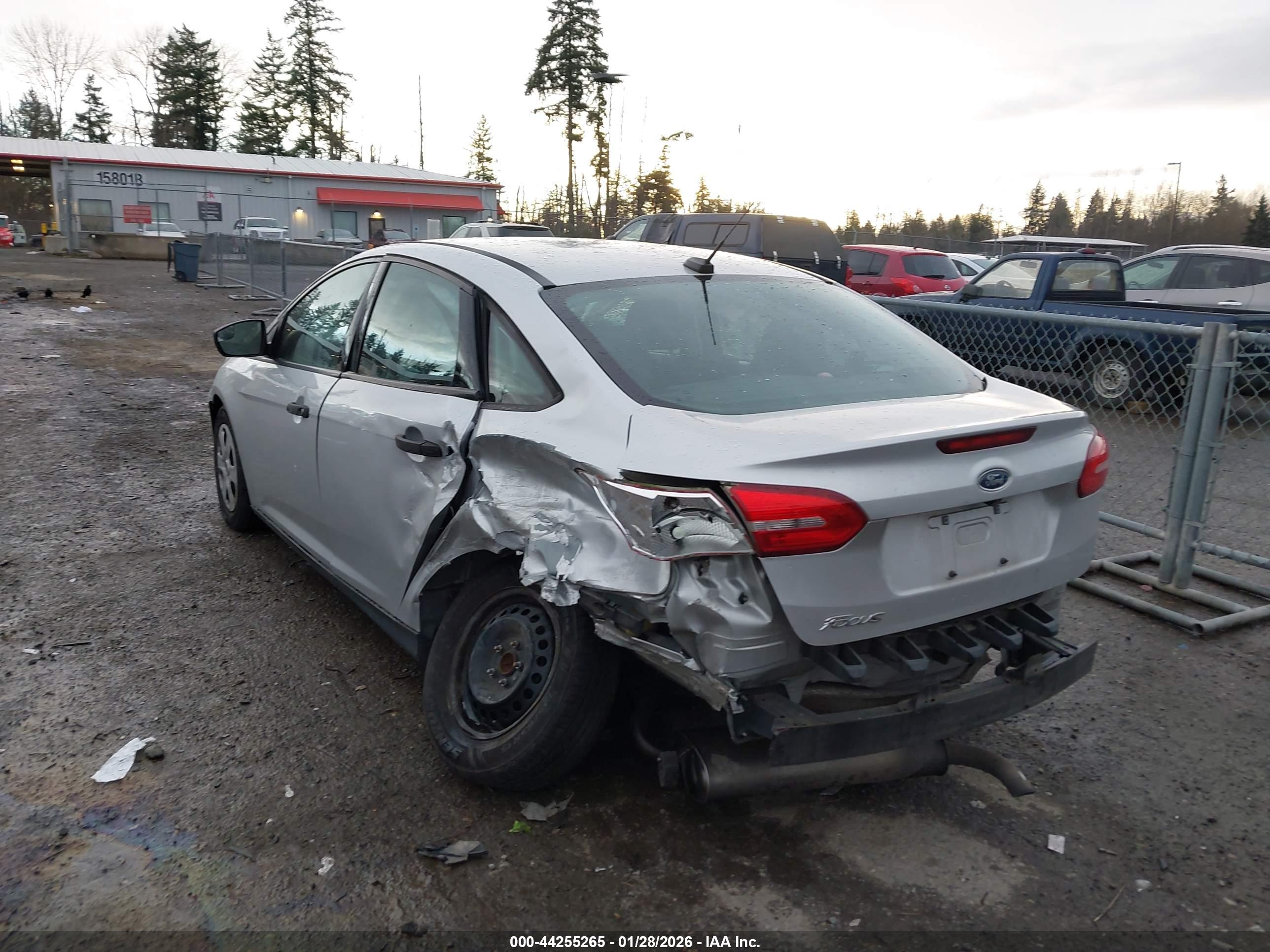 FORD FOCUS image 6