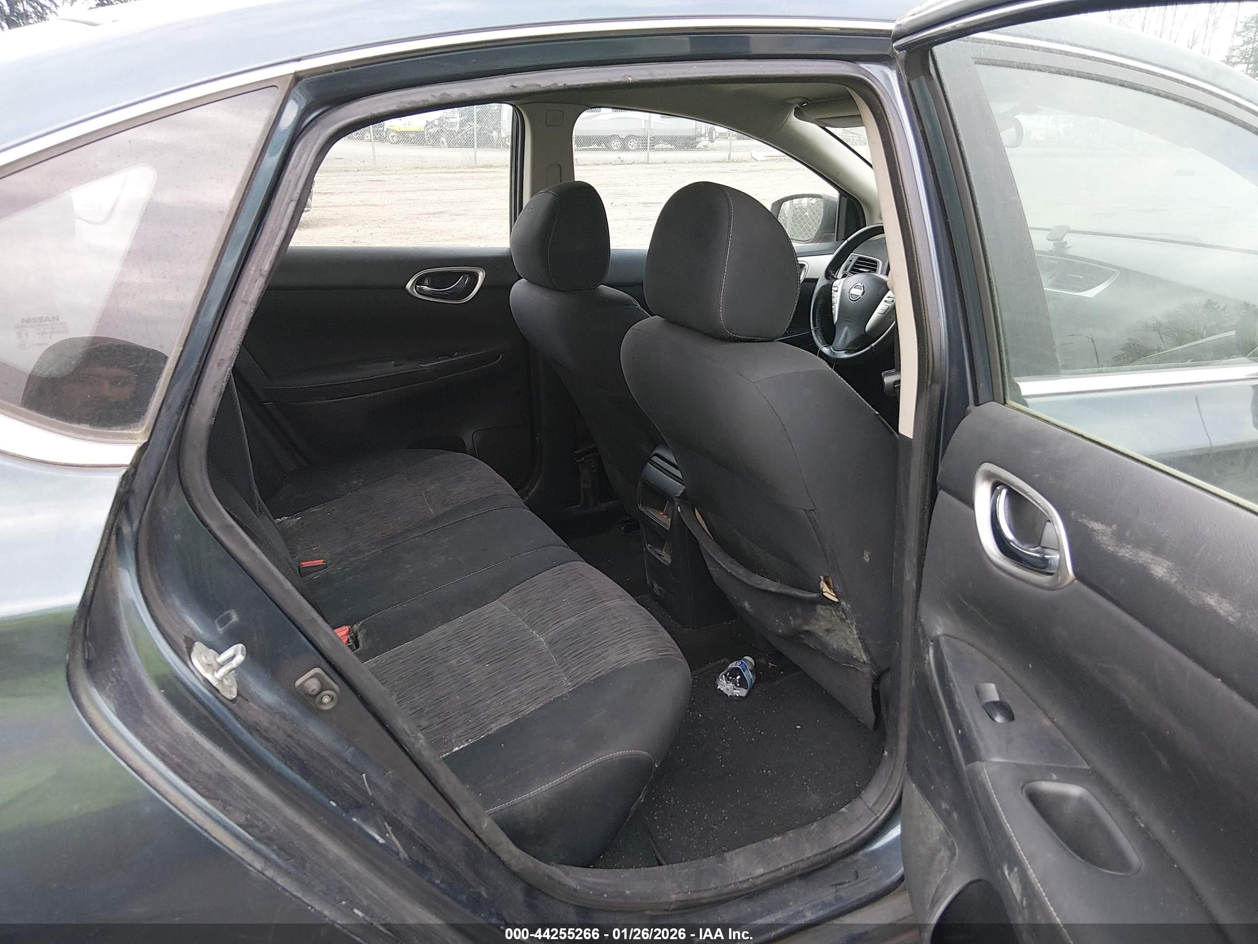 NISSAN SENTRA image 8