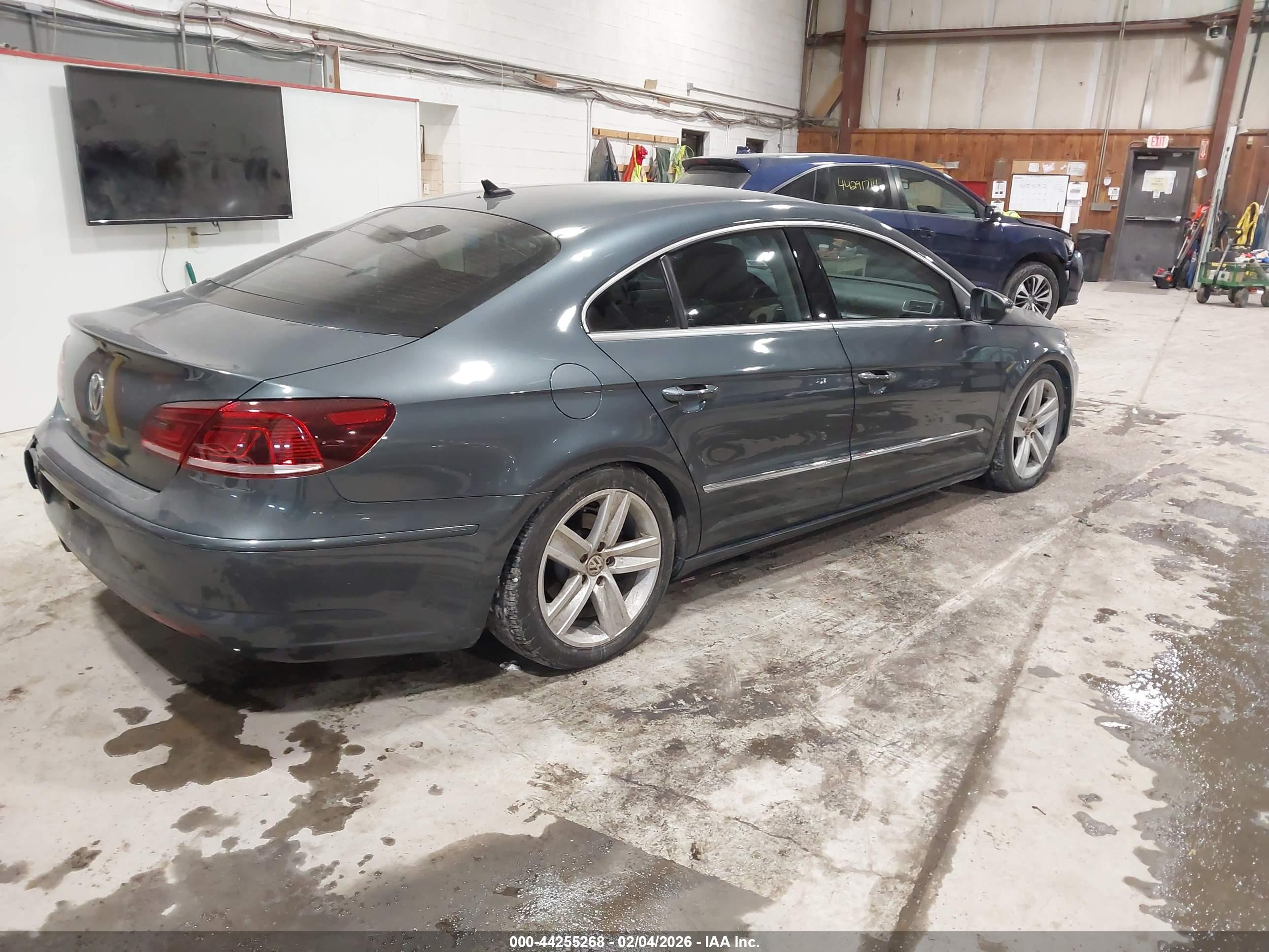 VOLKSWAGEN CC image 4