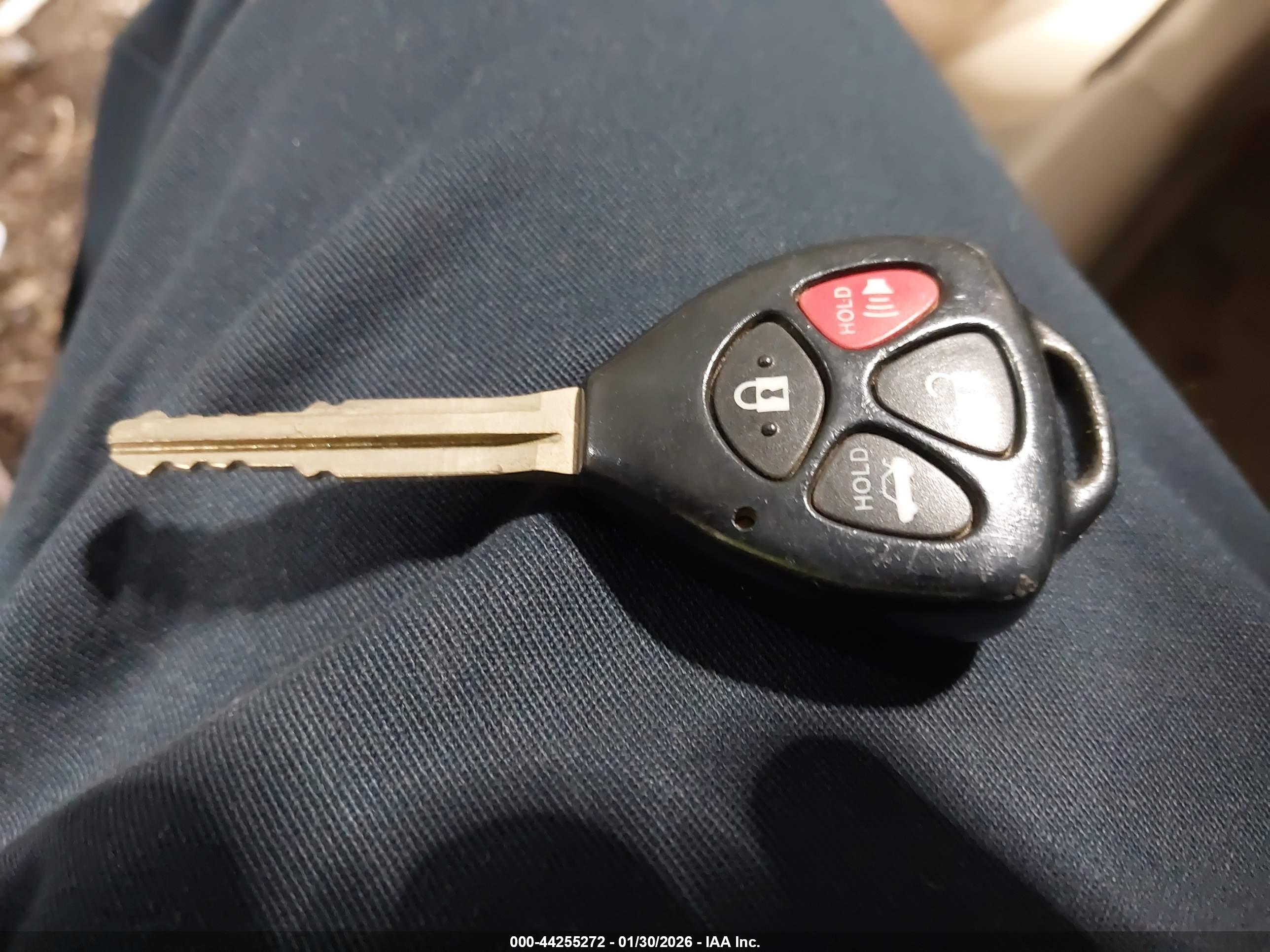 TOYOTA CAMRY image 11