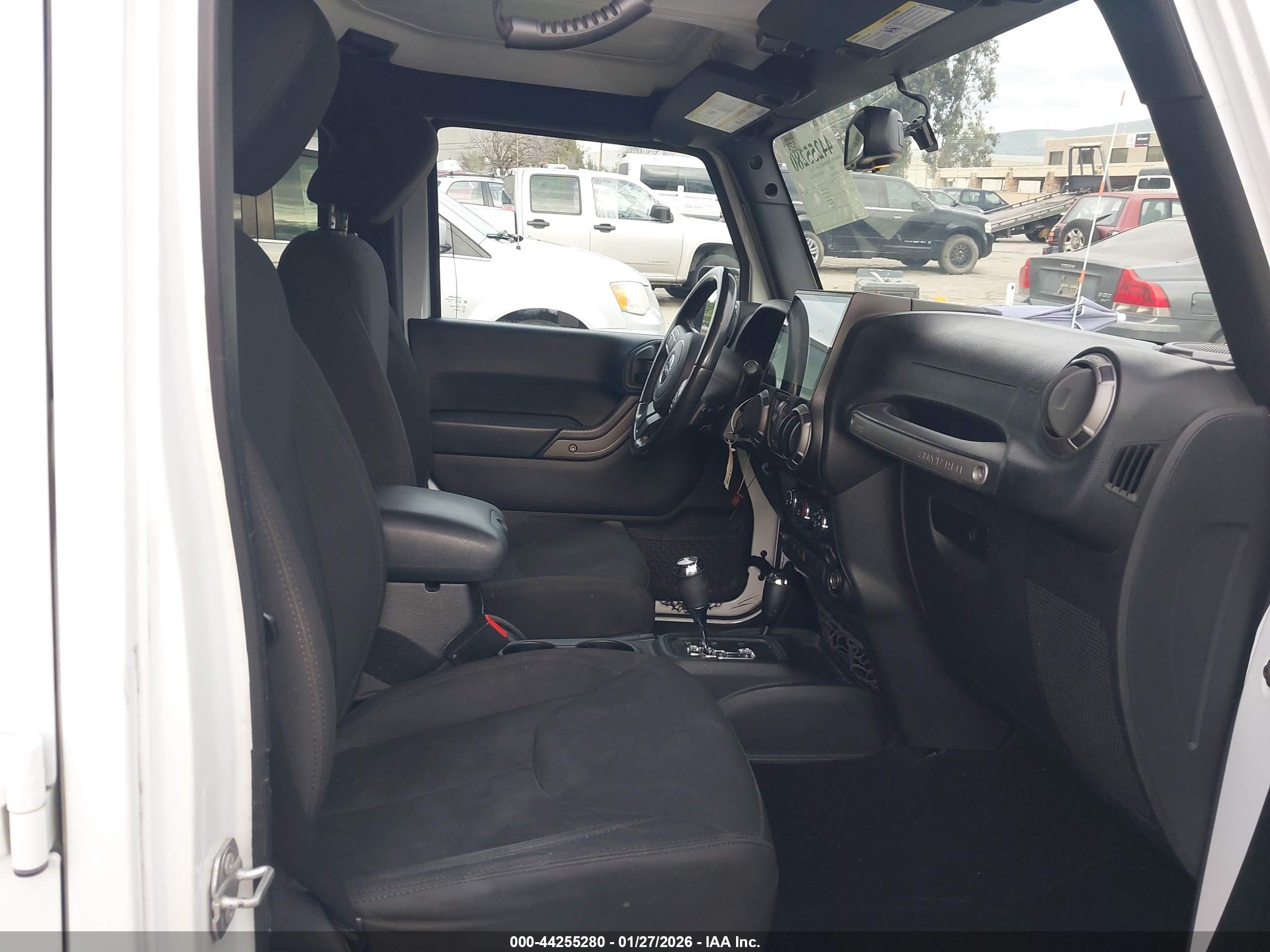 JEEP WRANGLER image 5