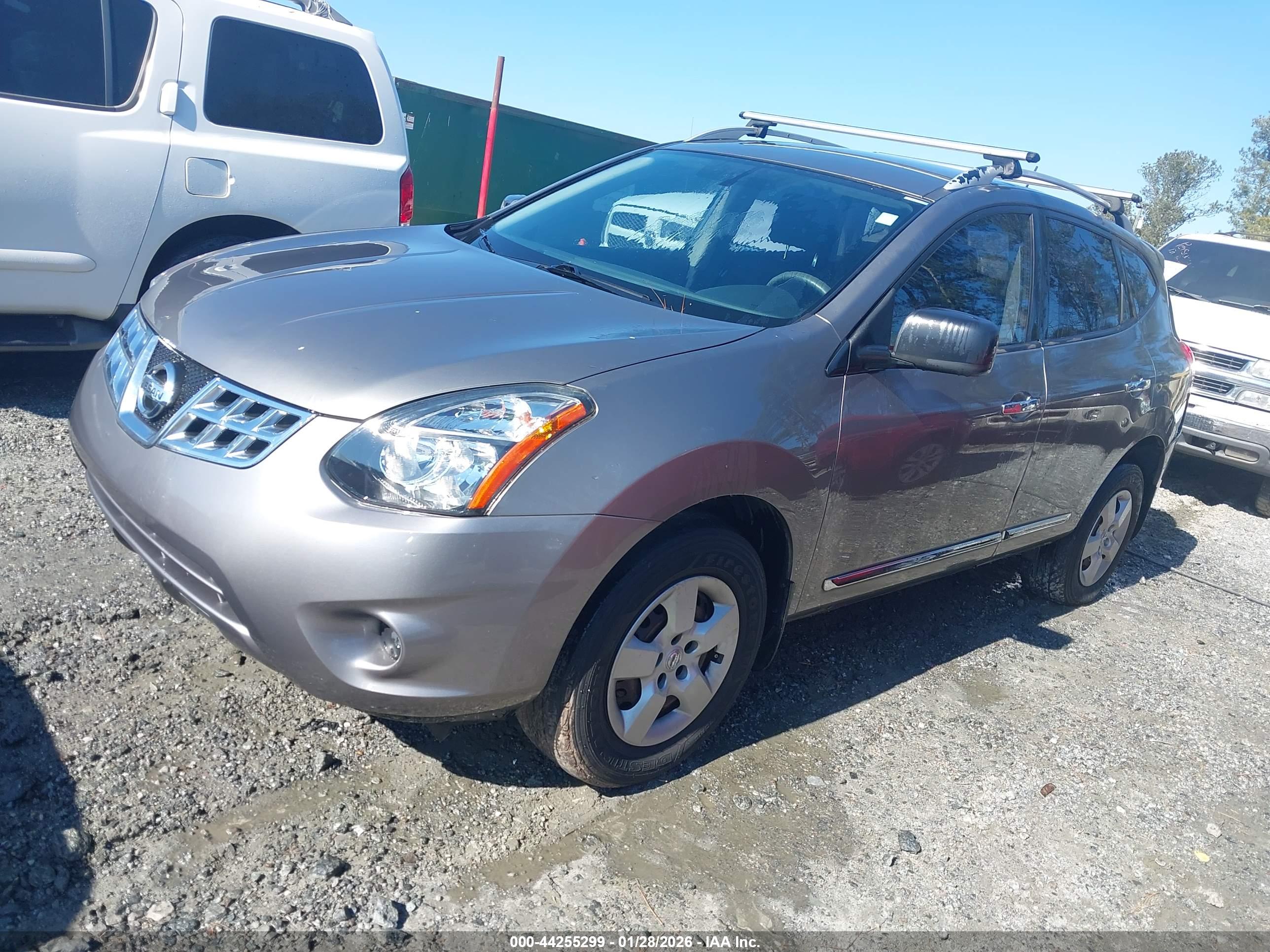 NISSAN ROGUE image 2
