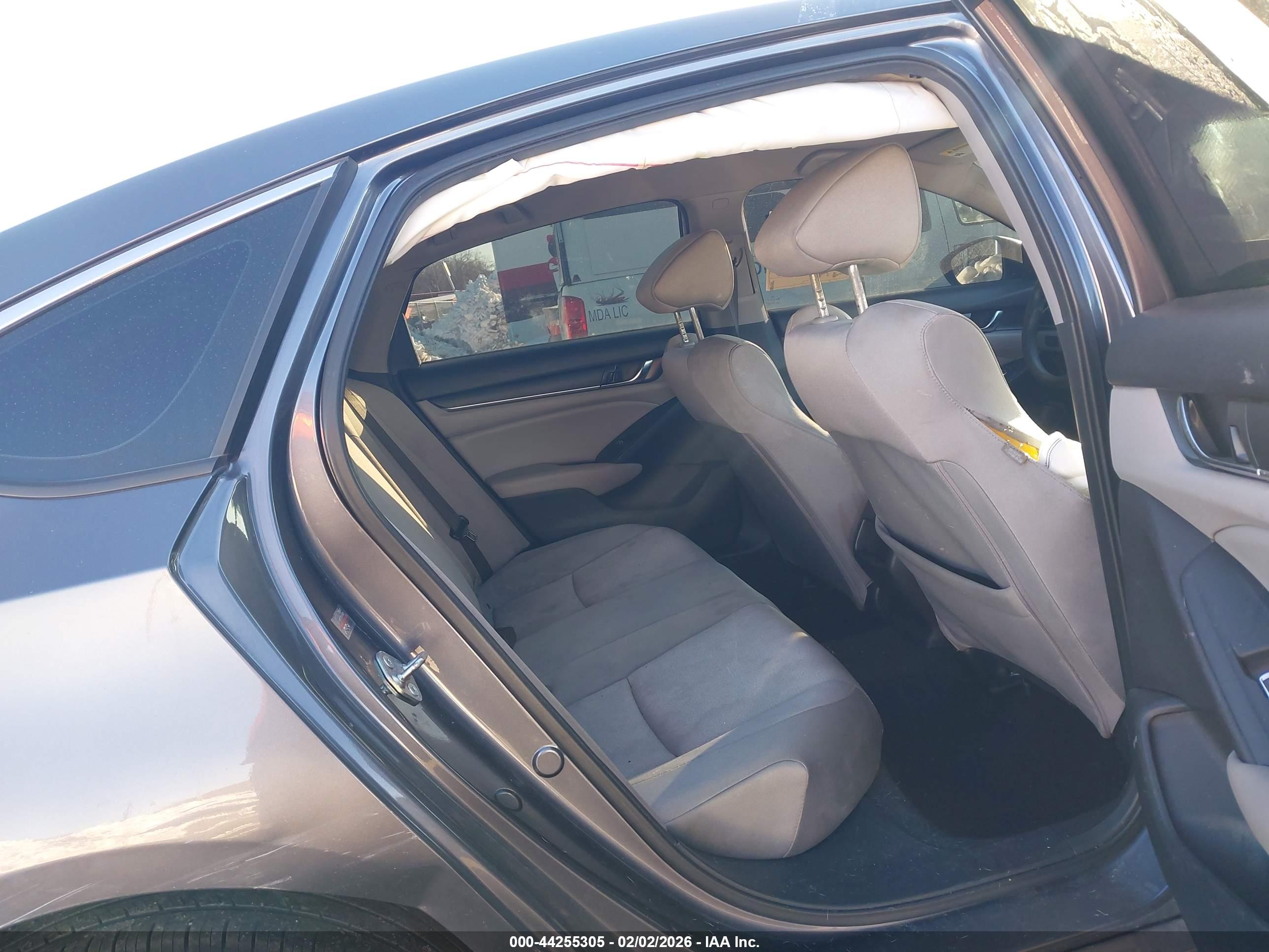 HONDA ACCORD image 8