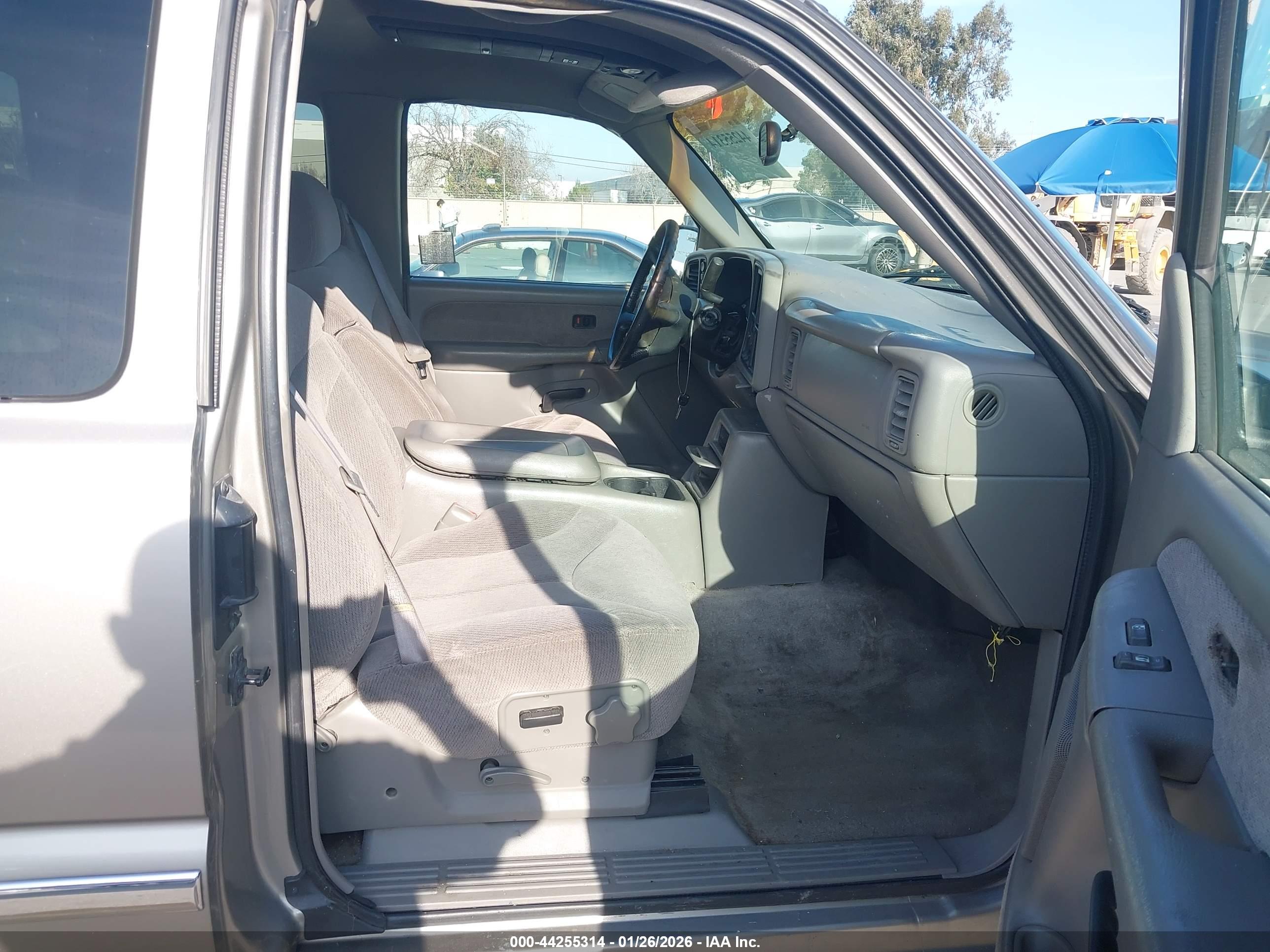 GMC SIERRA image 5