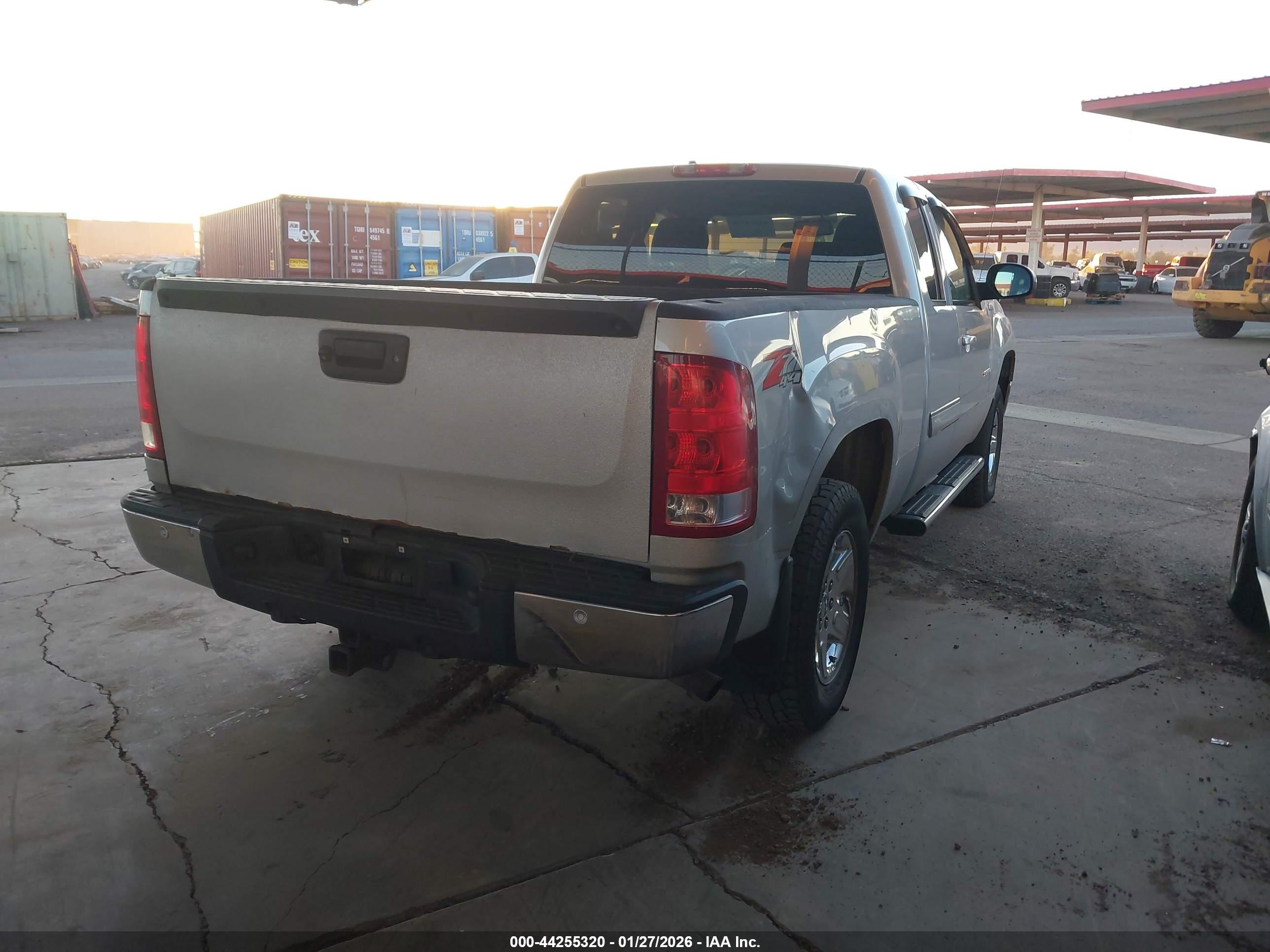 GMC SIERRA image 4