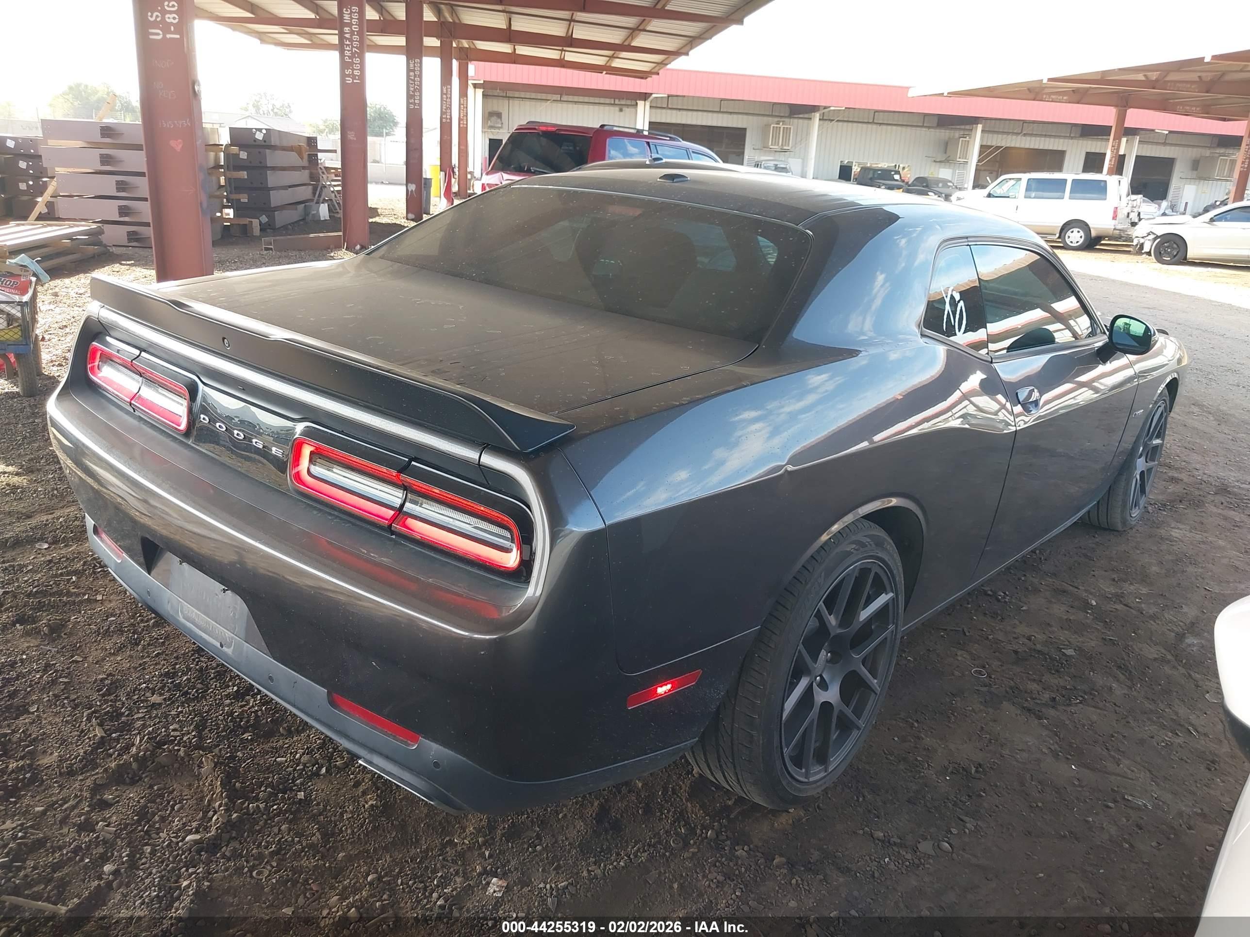 DODGE CHALLENGER image 4