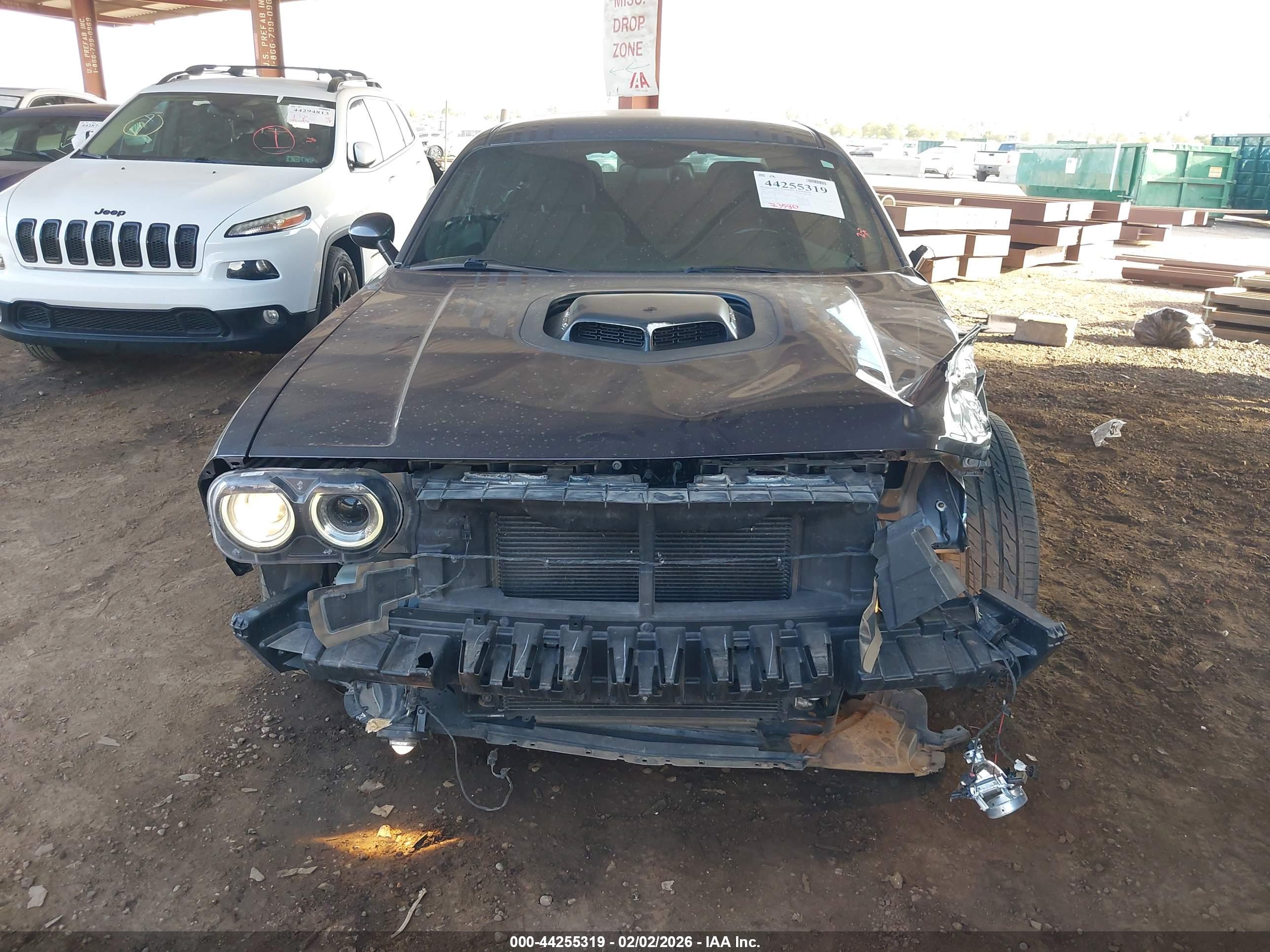 DODGE CHALLENGER image 6