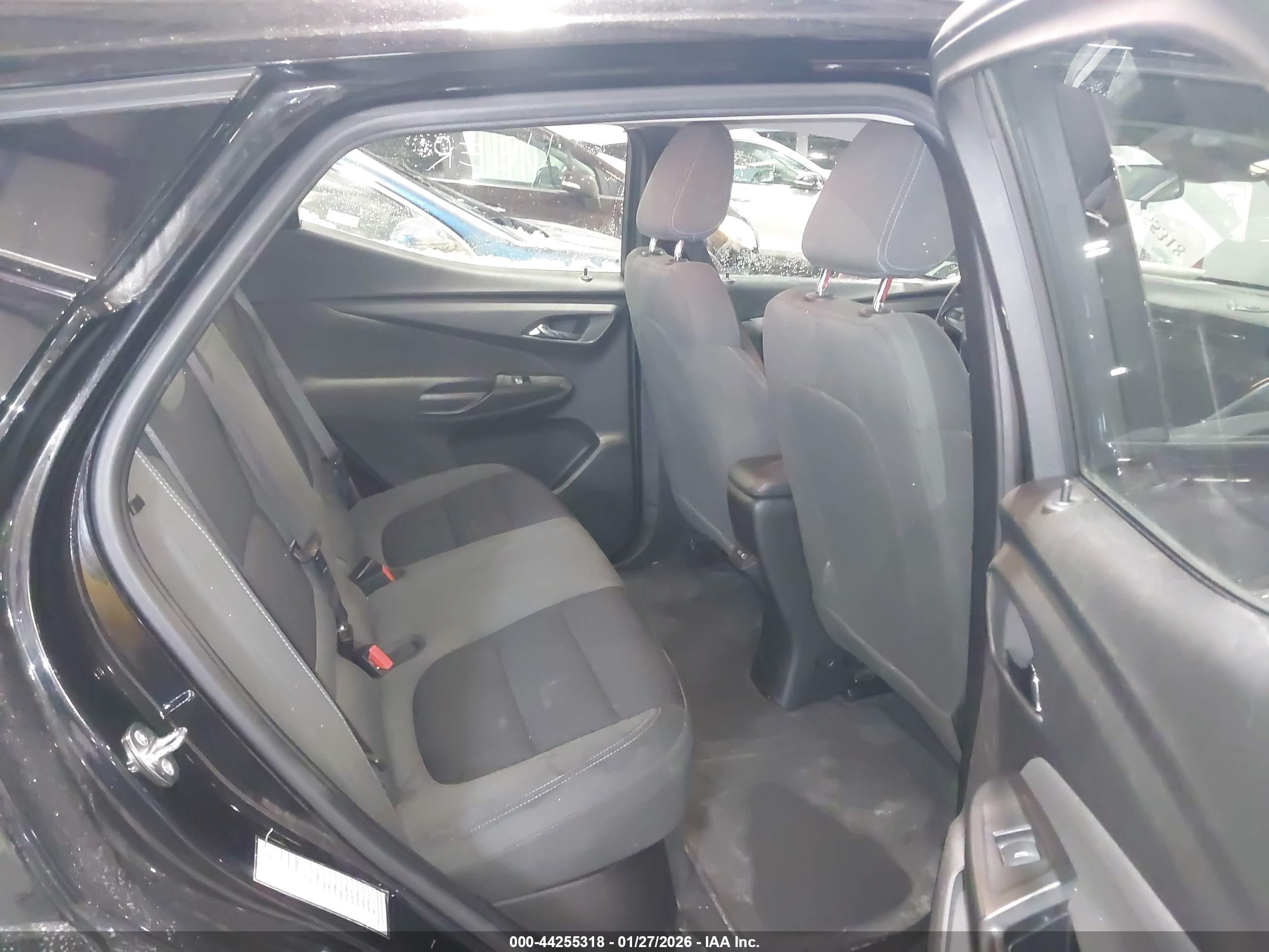 CHEVROLET BOLT image 8