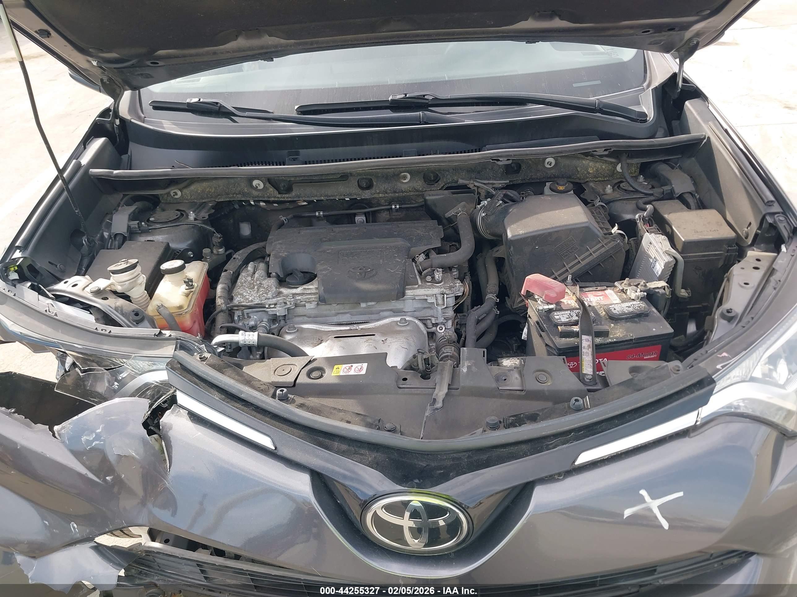 TOYOTA RAV4 image 10
