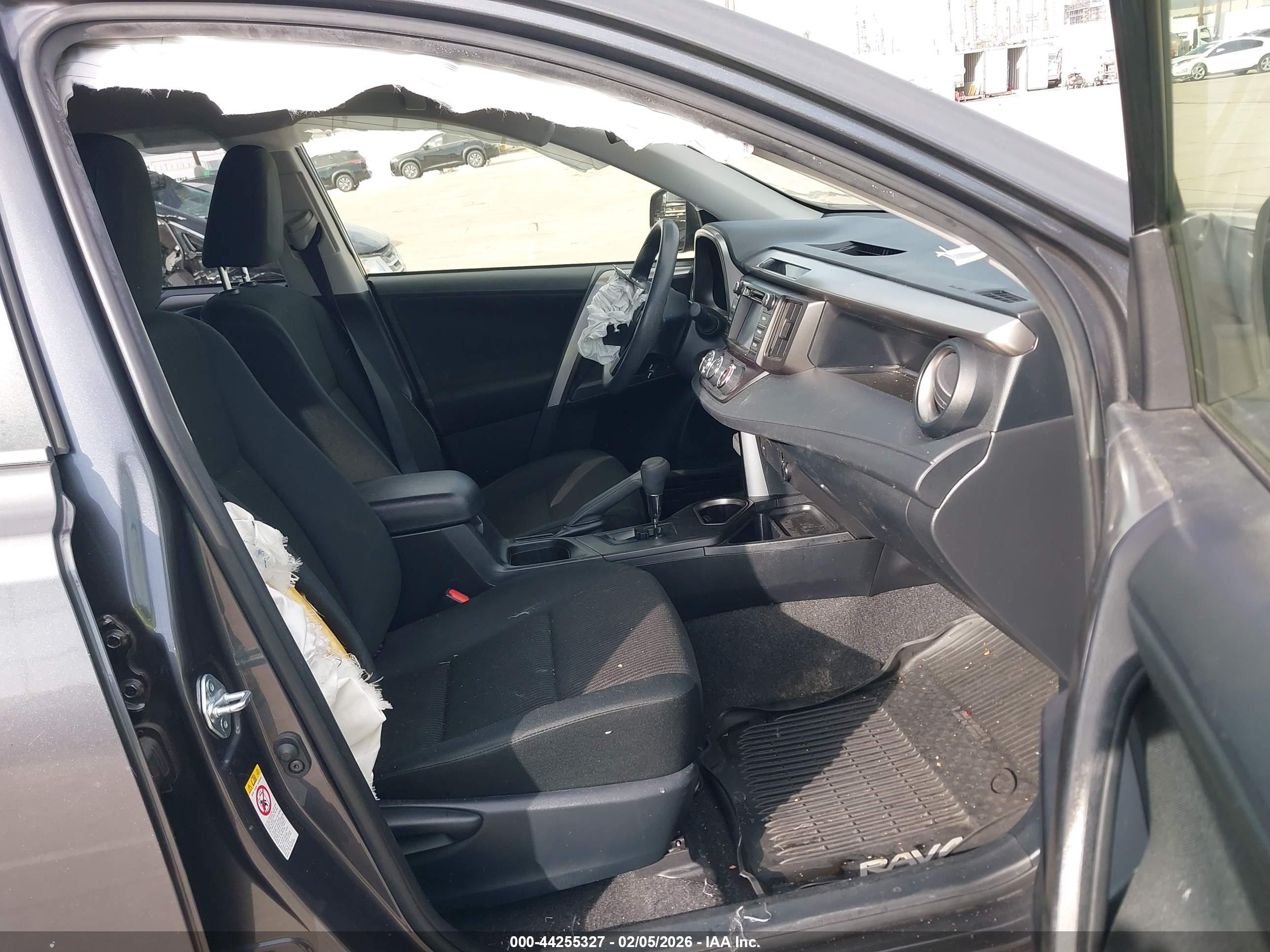TOYOTA RAV4 image 5