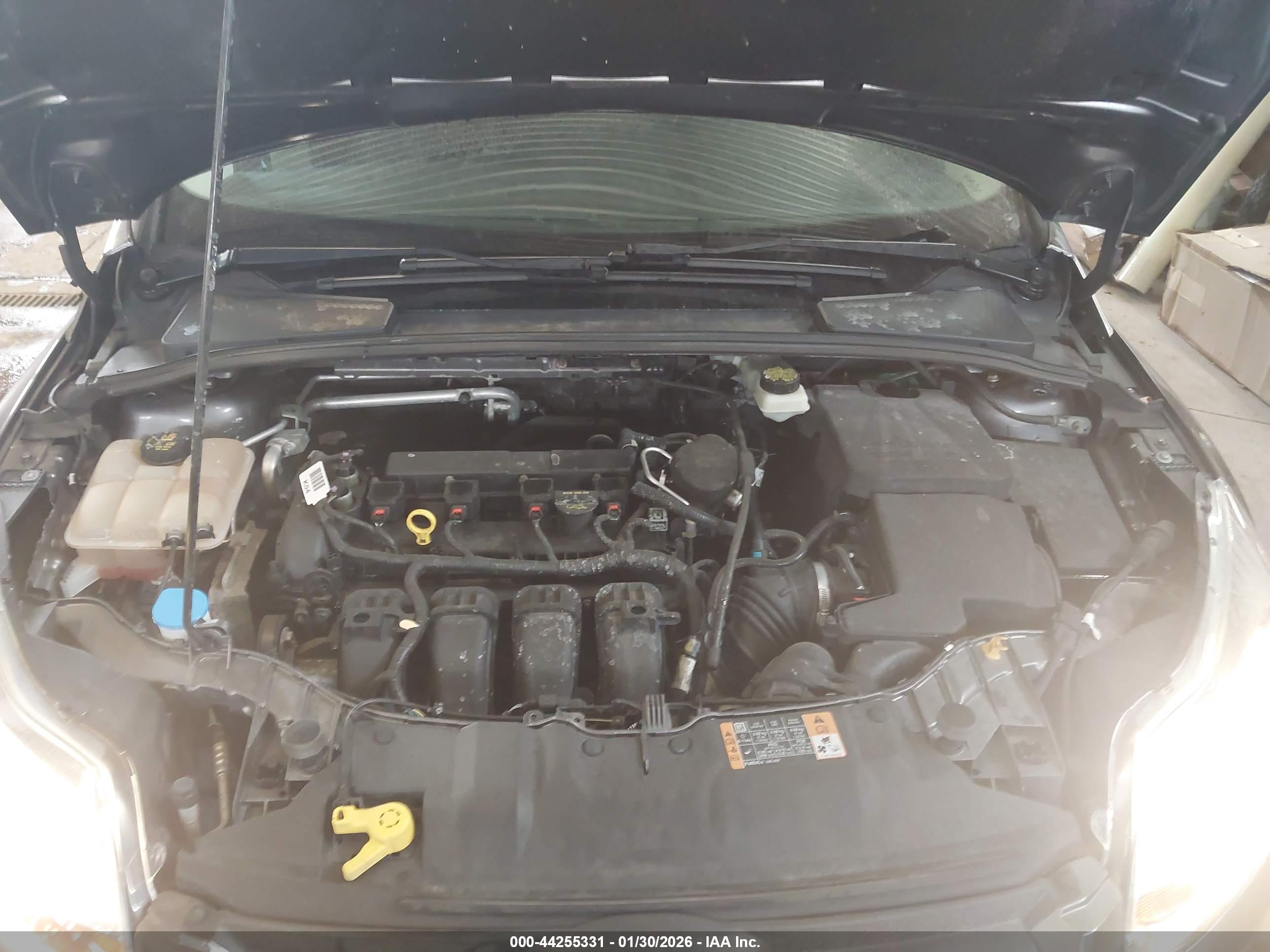 FORD FOCUS image 10