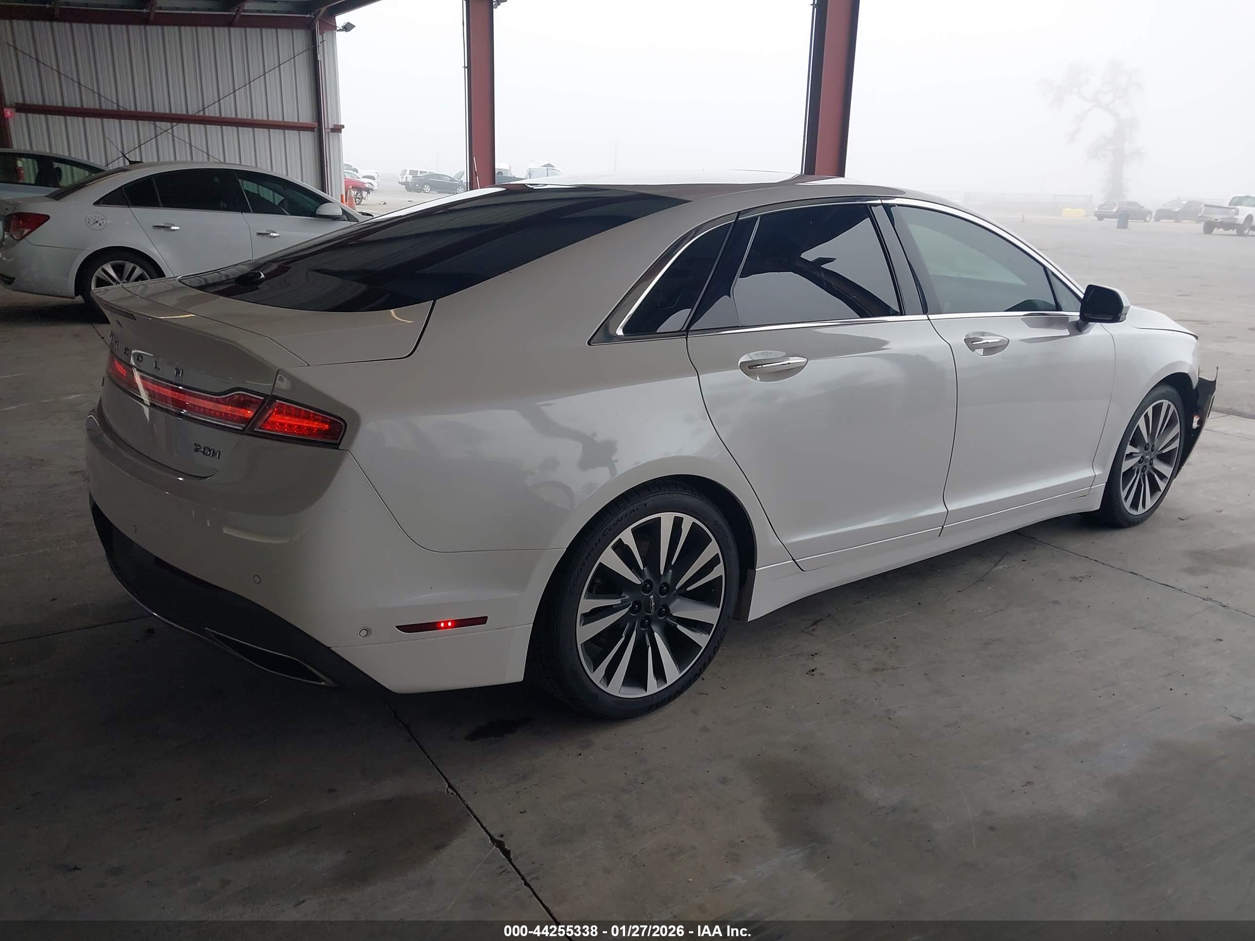 LINCOLN MKZ image 4
