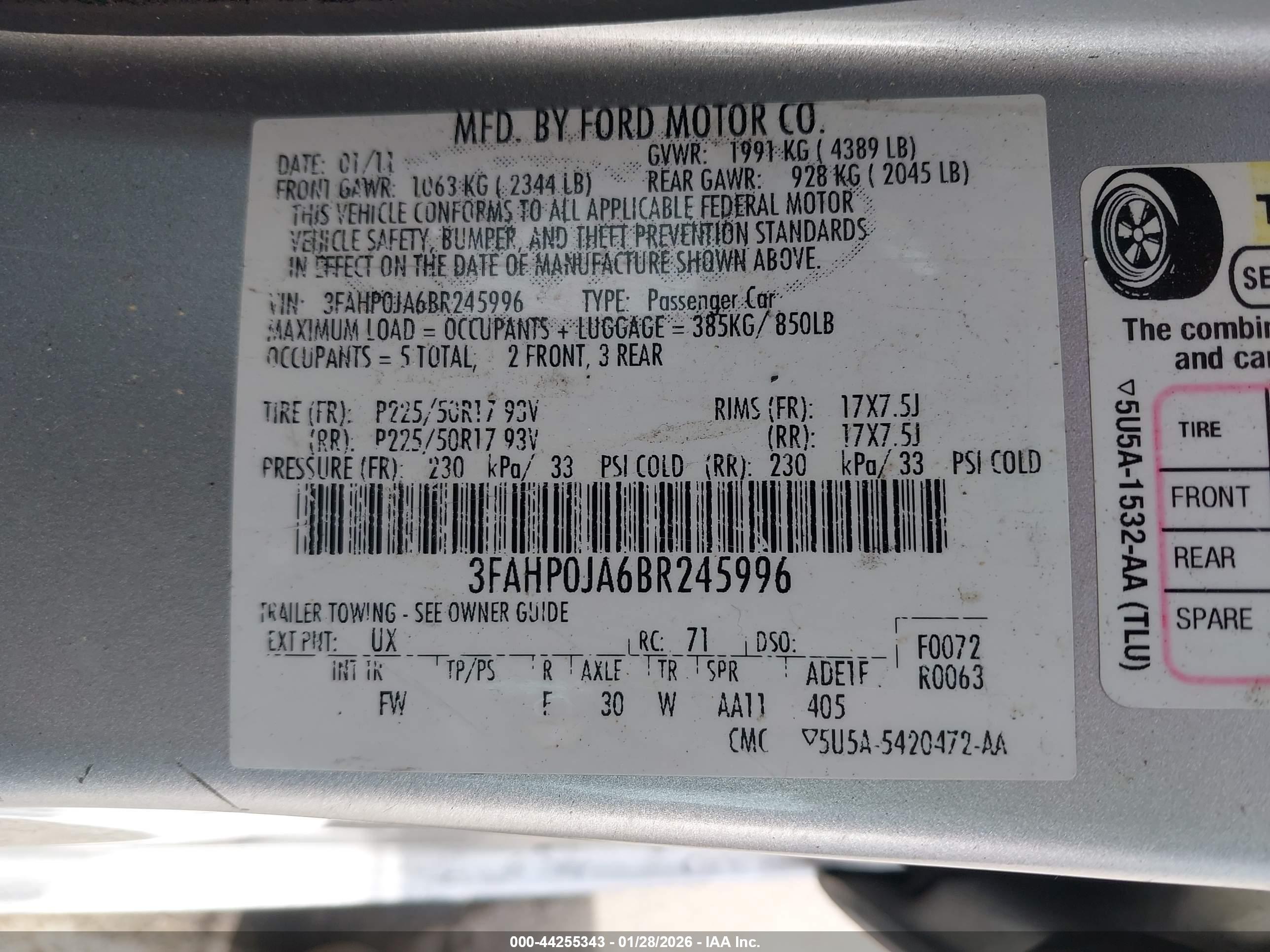 FORD FUSION image 9
