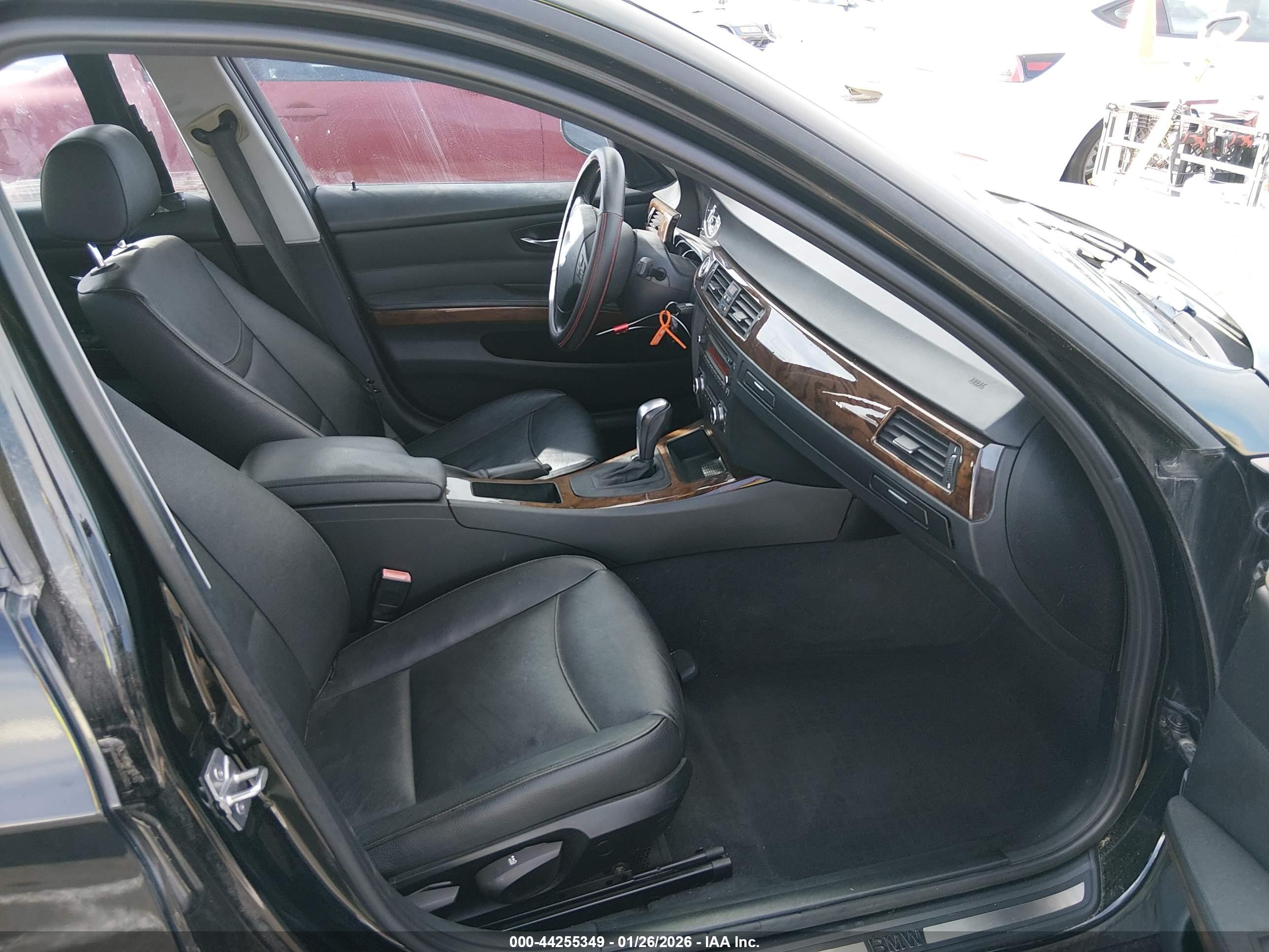 BMW 328I image 5