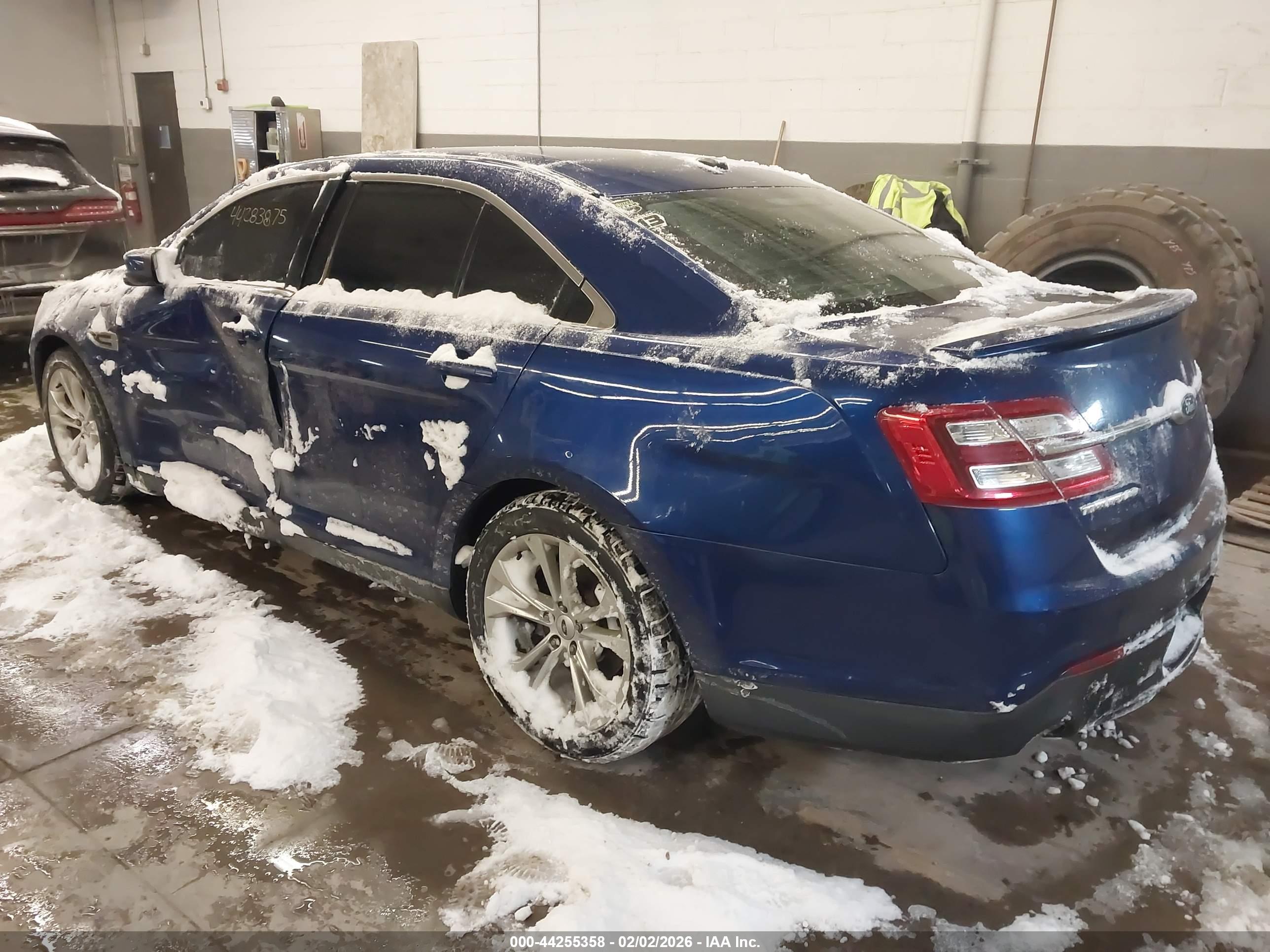 FORD TAURUS image 3