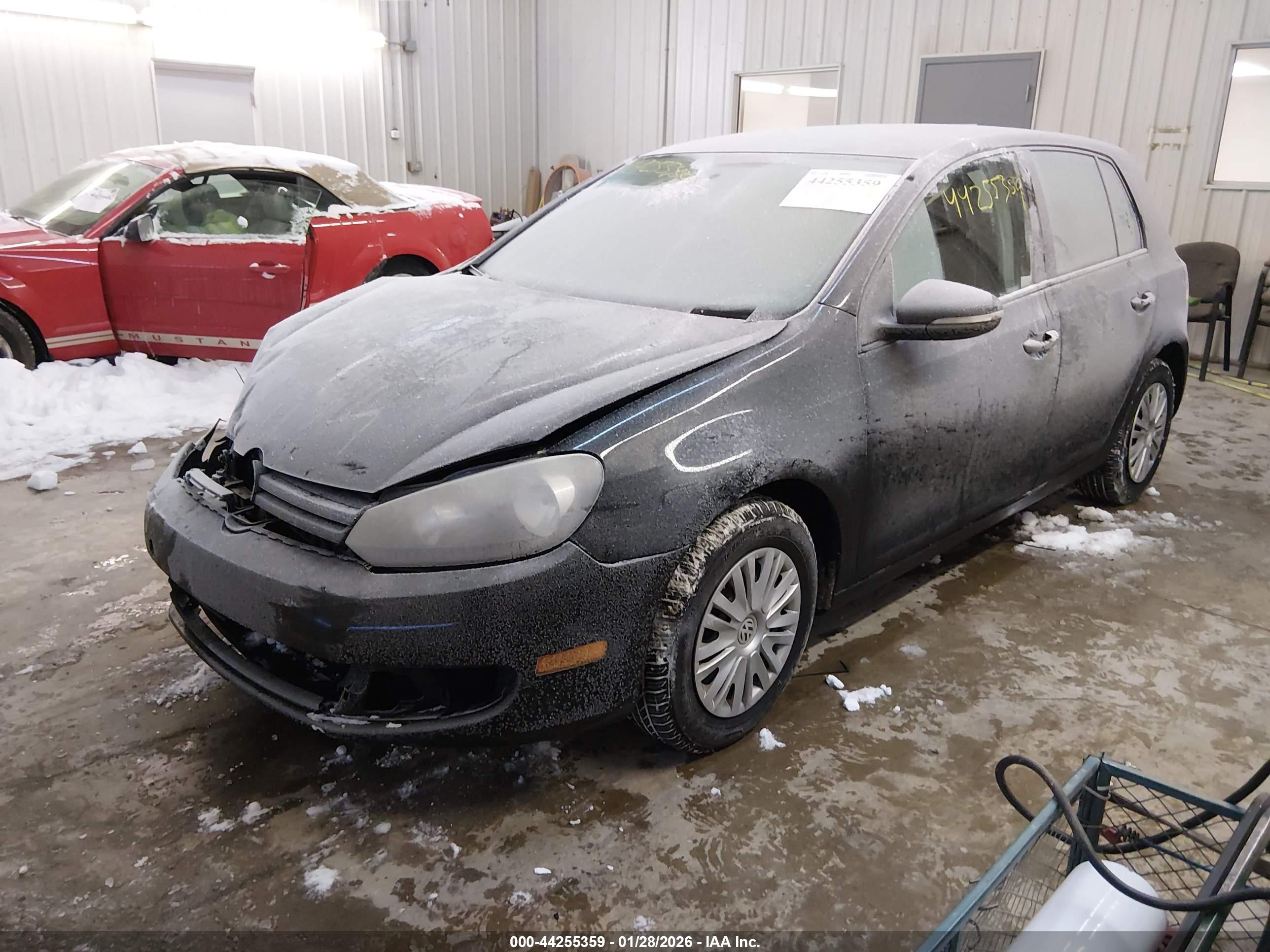 VOLKSWAGEN GOLF image 2