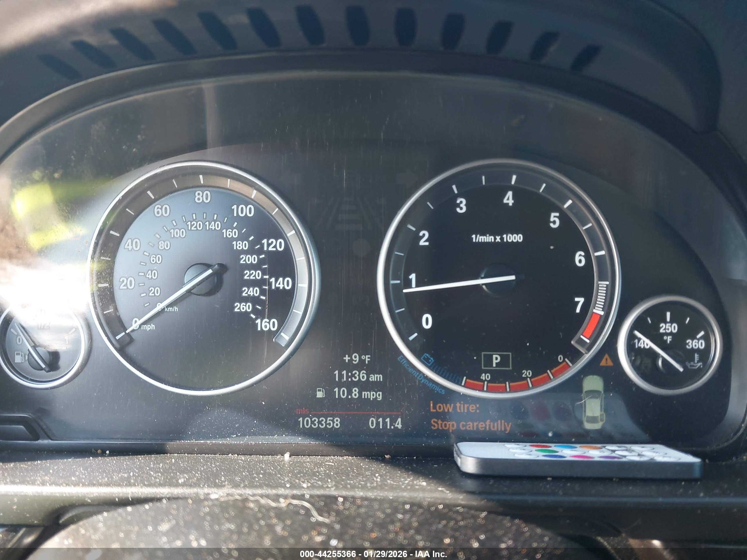 BMW 528I image 7