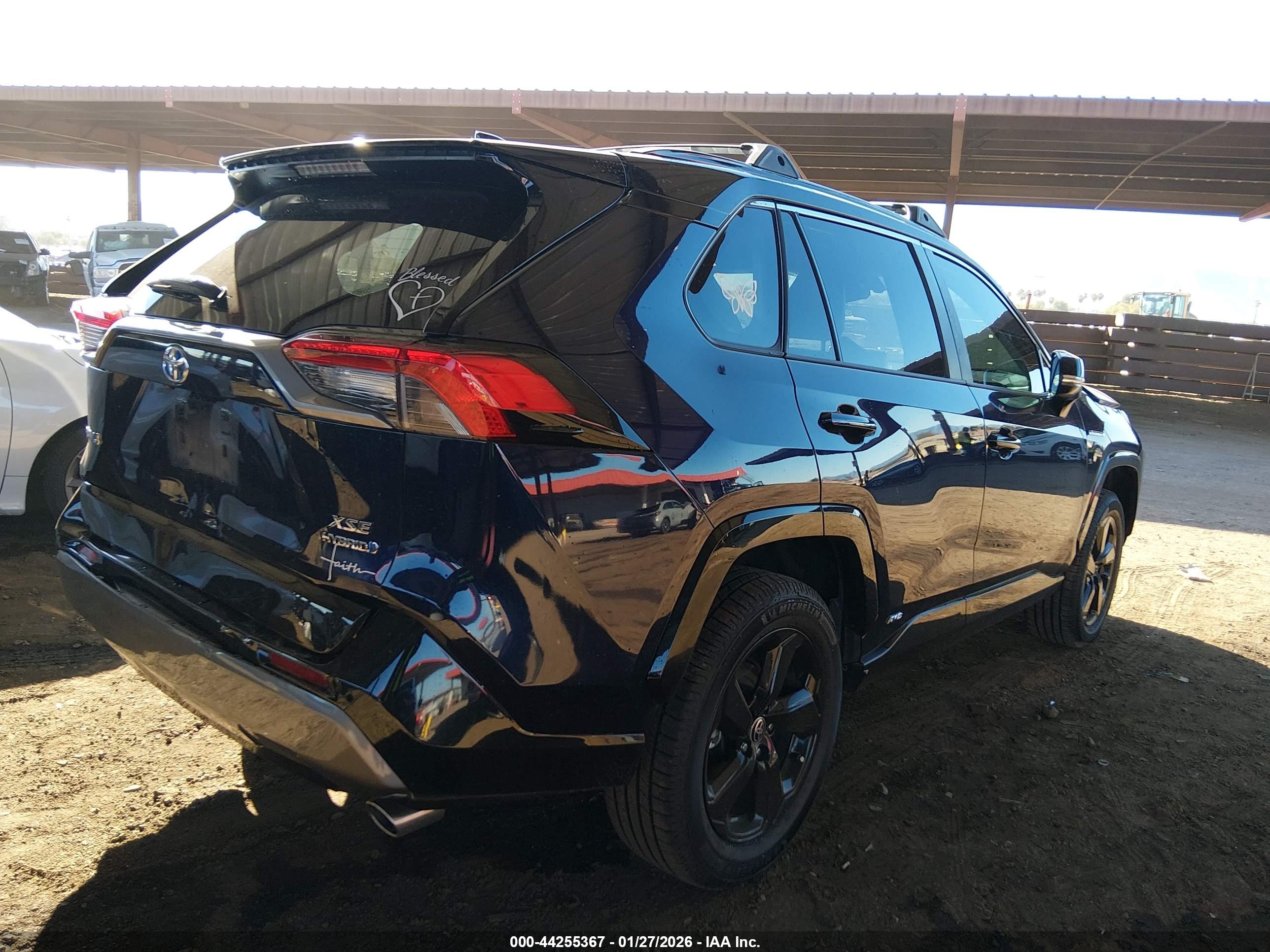 TOYOTA RAV4 image 4