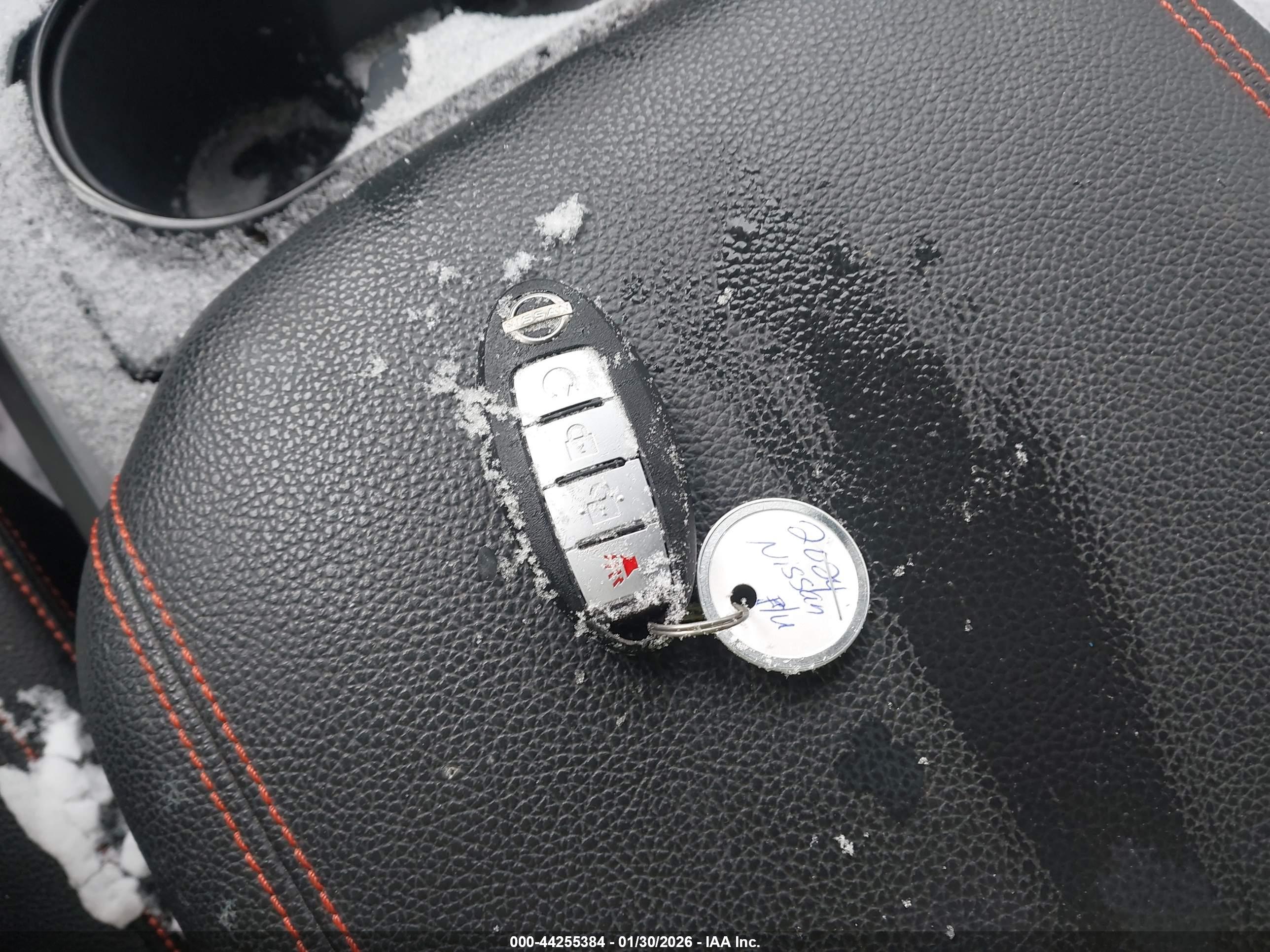 NISSAN TITAN image 11