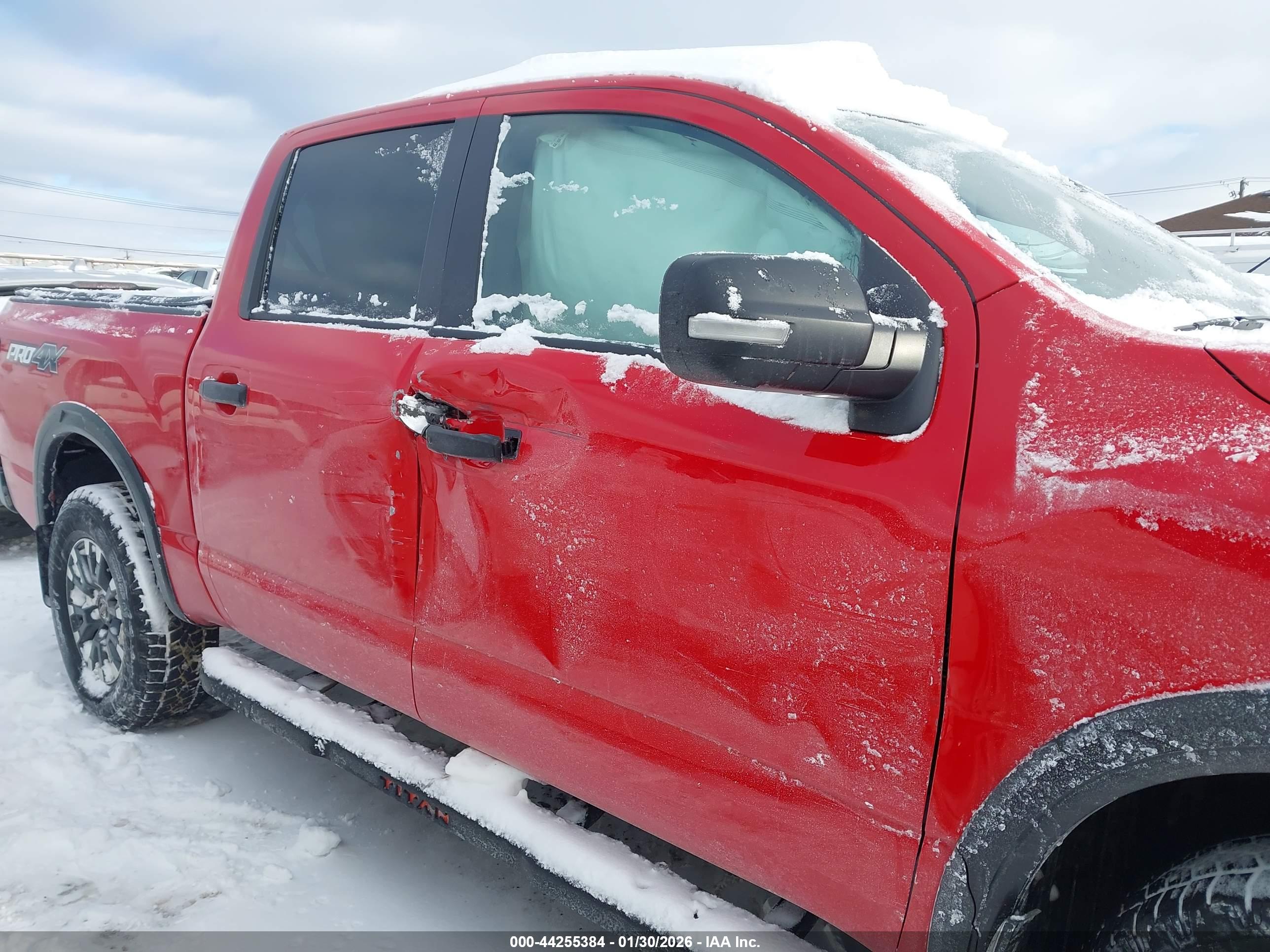 NISSAN TITAN image 6