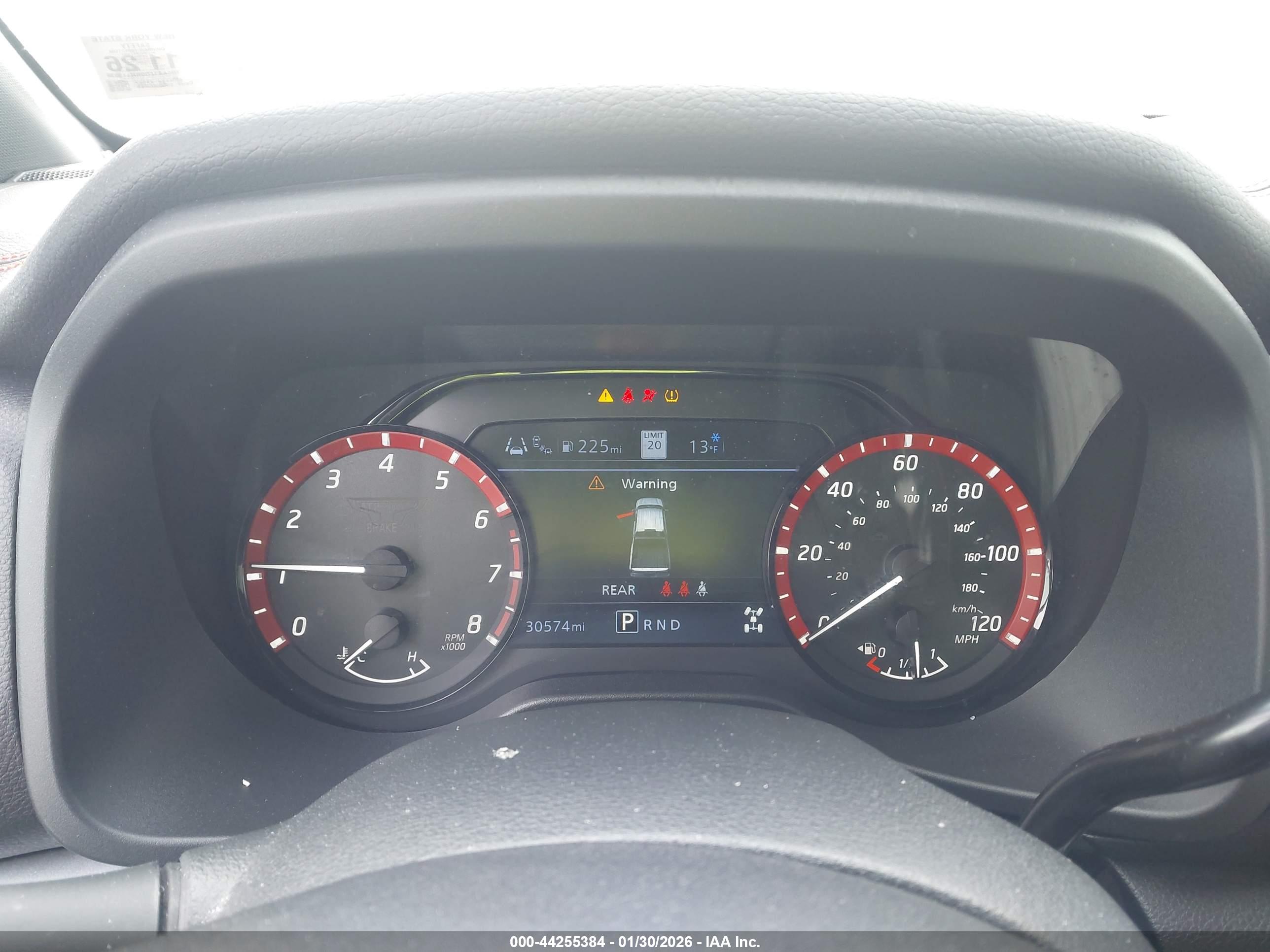 NISSAN TITAN image 7