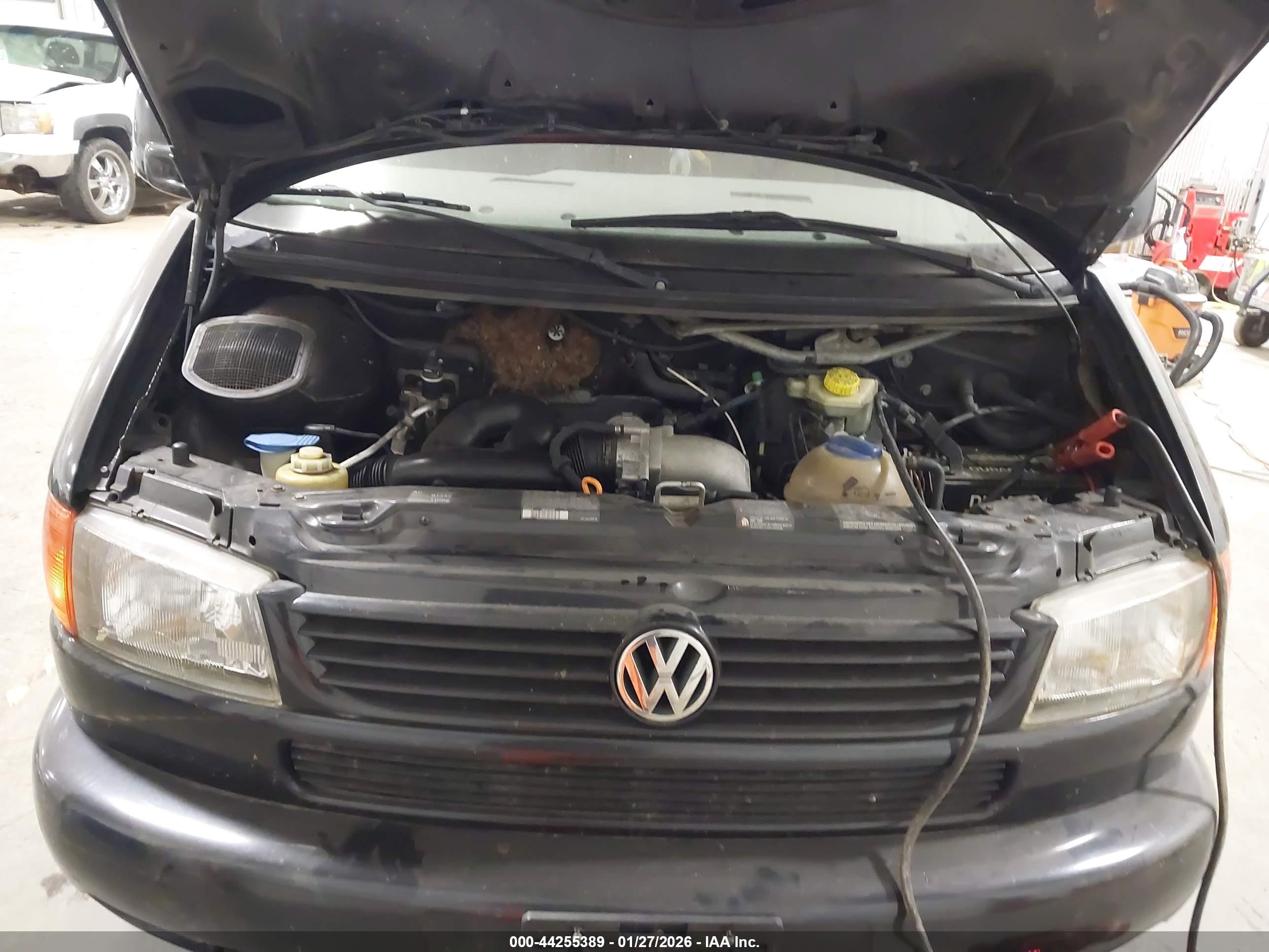 VOLKSWAGEN EUROVAN image 10