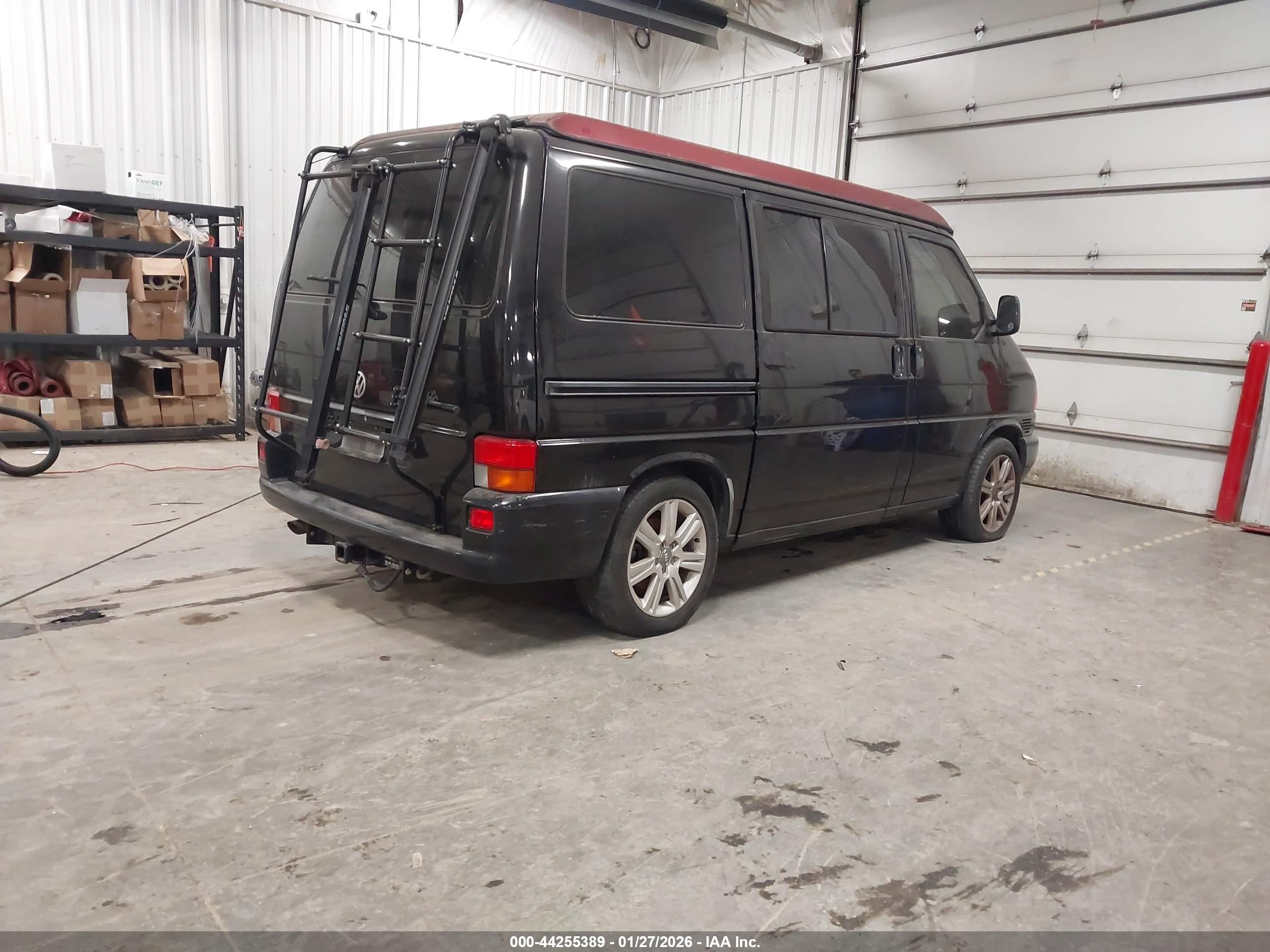 VOLKSWAGEN EUROVAN image 4